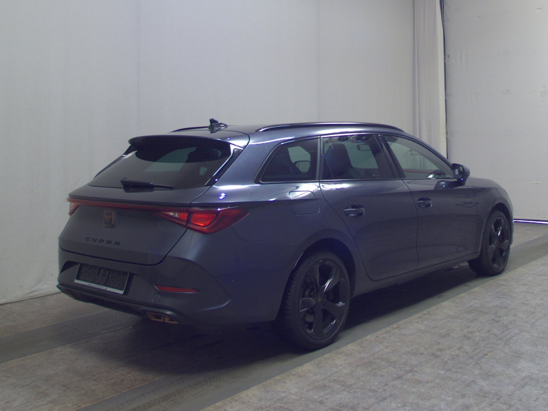 Cupra Leon Sportstourer 1.4 e-Hybrid Navi LED vc DCC 4