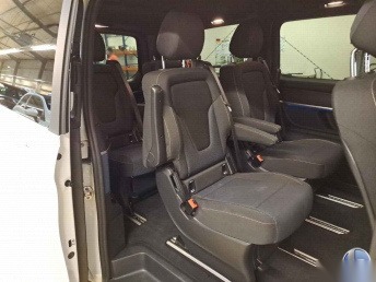 Mercedes-Benz EQV 300 lang NAVI LED SHZ DESIGN ACC 9
