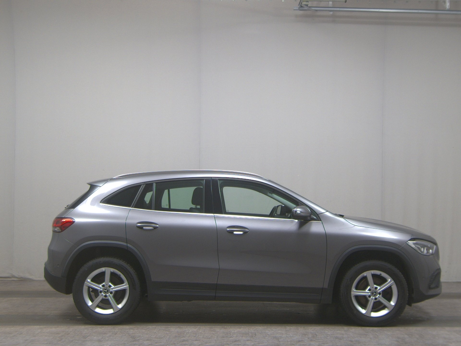 Mercedes-Benz GLA 180 d Style Navi LED RfK Shz PDC Tempomat
