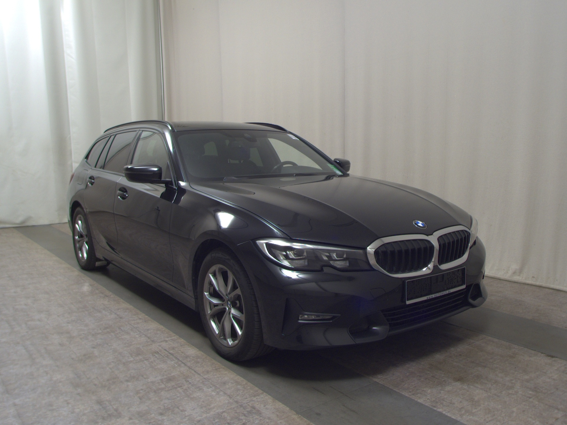 BMW 320d Touring Sport-Line T-Leder Navi LED LC prof. PDC 3