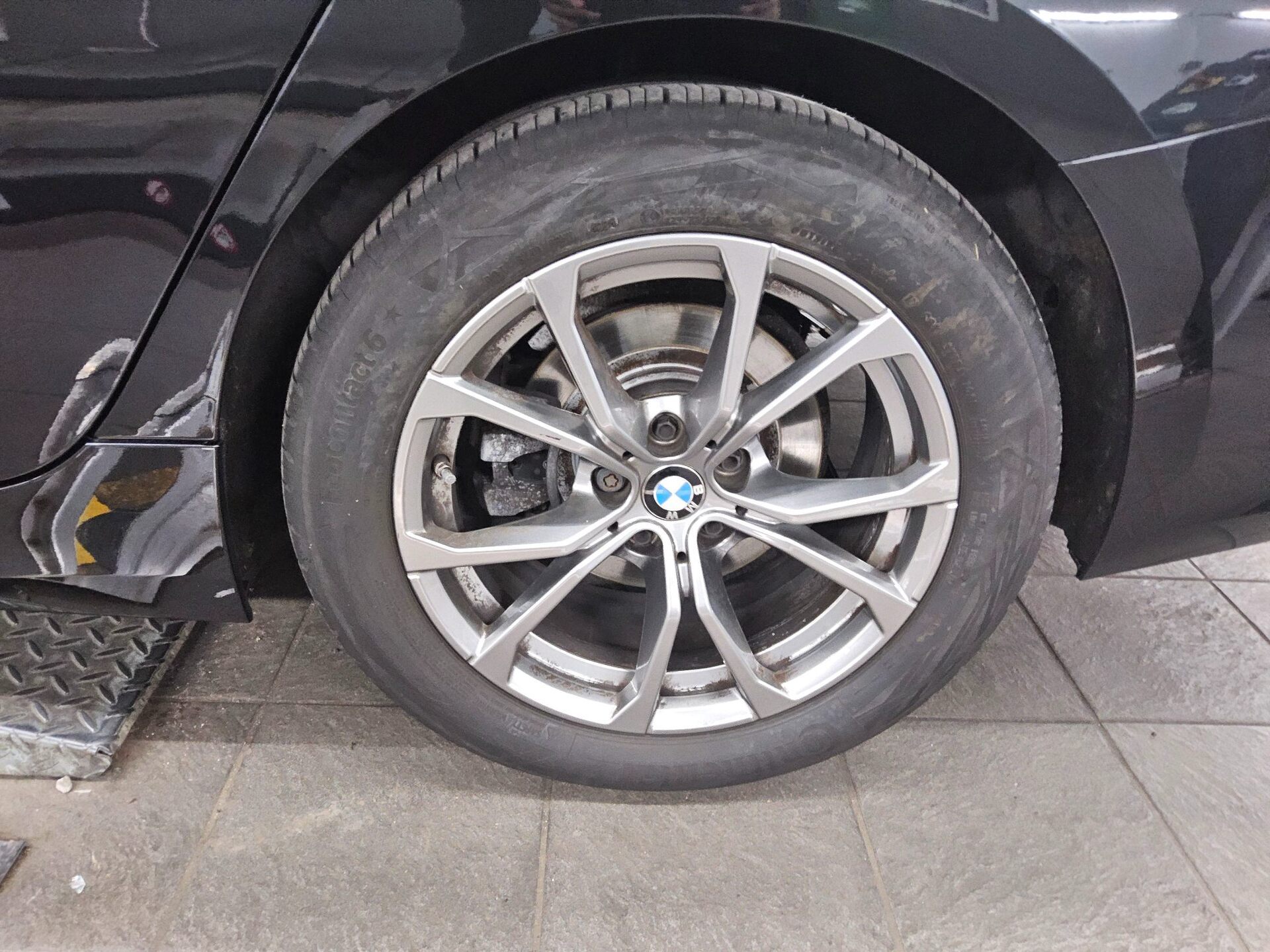 BMW 320d Touring Sport-Line T-Leder Navi LED LC prof. PDC 11