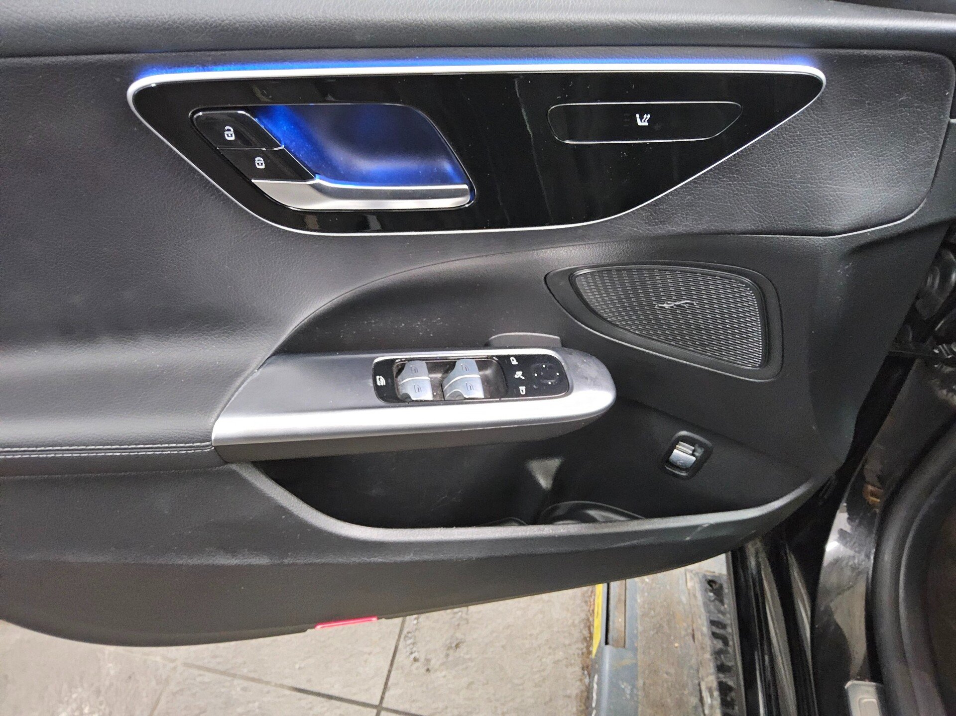 Mercedes-Benz C 200 T d Avantgarde Navi LED MBUX RFK SHZ 10