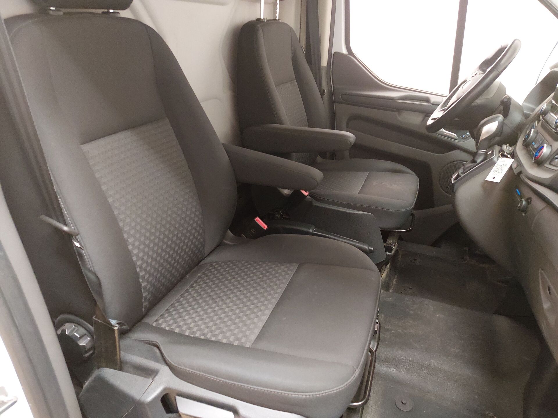 Ford Transit Custom L1H1 2.0 TDCi Trend NAVI SHZ PDC Klima 15