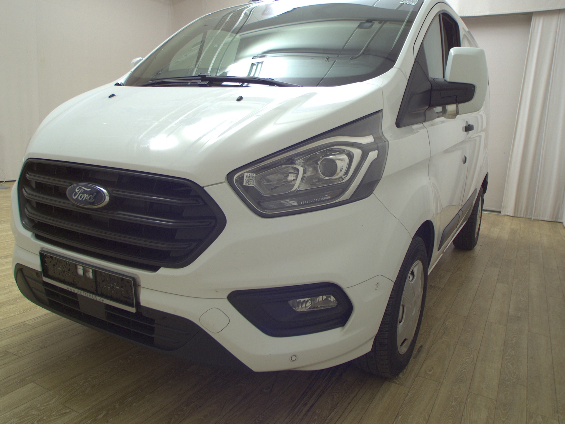 Ford Transit Custom L1H1 2.0 TDCi Trend NAVI SHZ PDC Klima 2