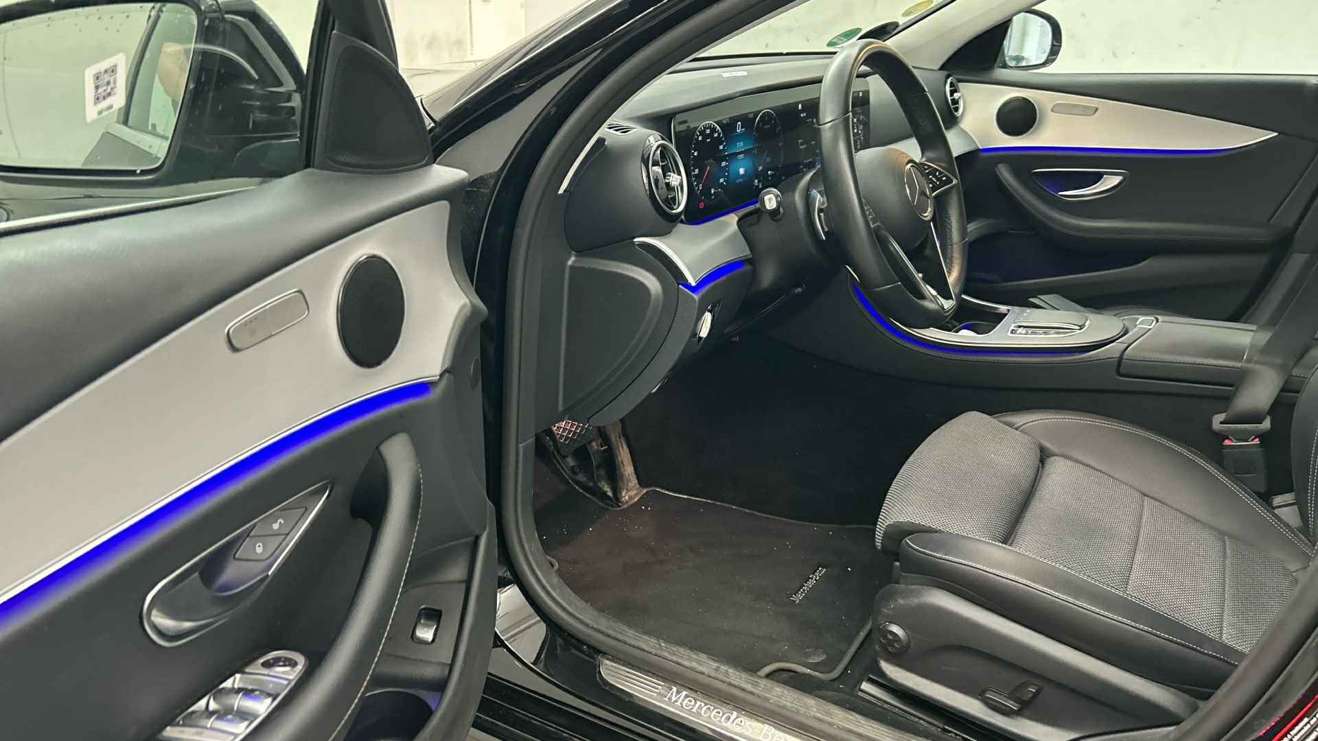 Mercedes-Benz E 300 T de Avantgarde NAVI KLIMAAUT LED RADIO TEMPO 6