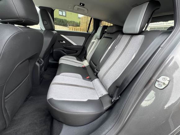 Opel Astra ST 1.5 D Elegance NAVI KLIMAAUT LED PDC KAMERA 11