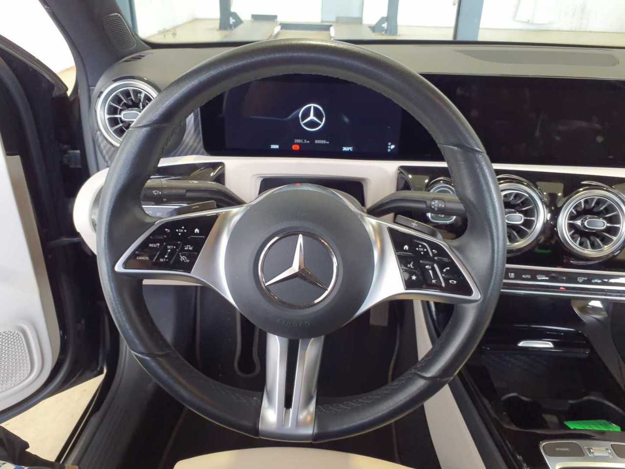 Mercedes-Benz A 200 d Progressive NAVI LED LEDER SHZ RFK 8