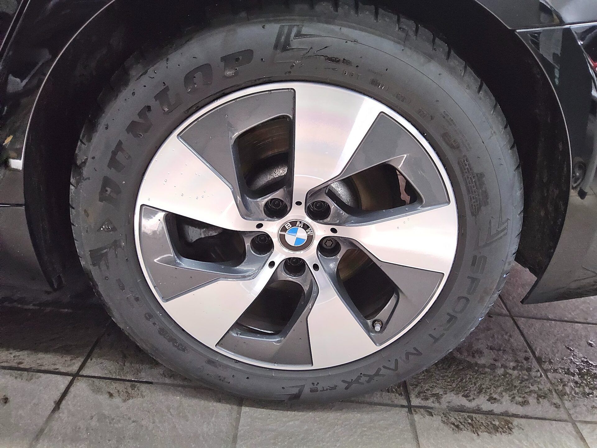 BMW 520dA Touring Nav LED+ LC-Pro Leder AHK RFK HiFi 11