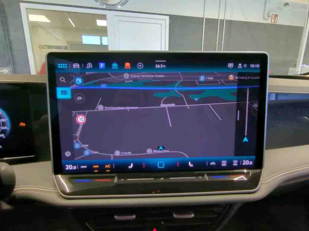 Volkswagen Passat Variant 2.0 TDI Business NAVI KLIMA LED RADIO MFL 8