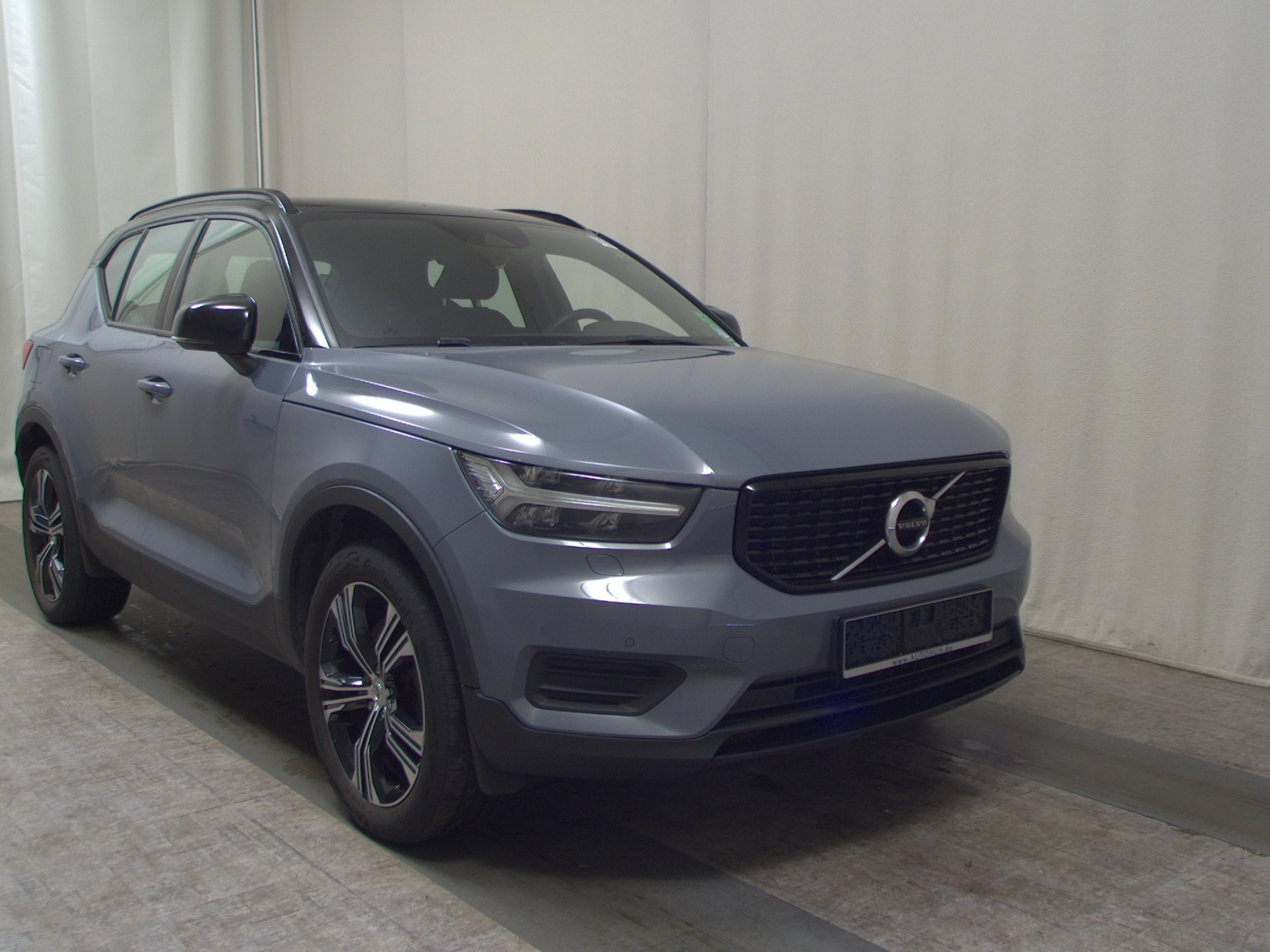 Volvo XC40 T4 R-Design Navi LED H-K Sound RFK AHK ACC 3