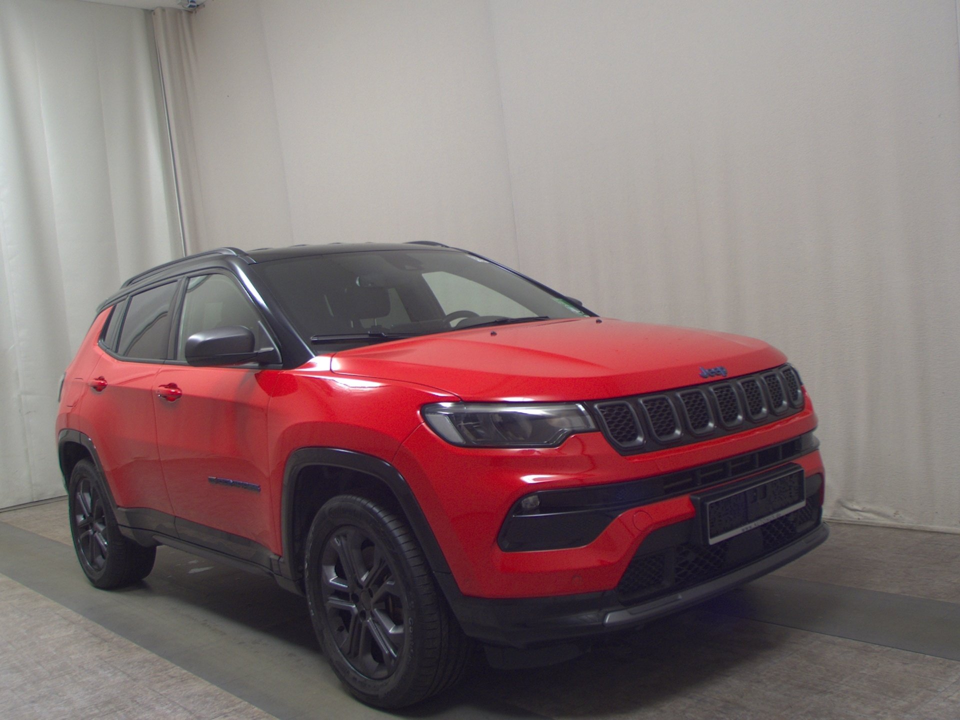 Jeep Compass Hybrid 4WD 80th Anniversary Navi Kamera 3