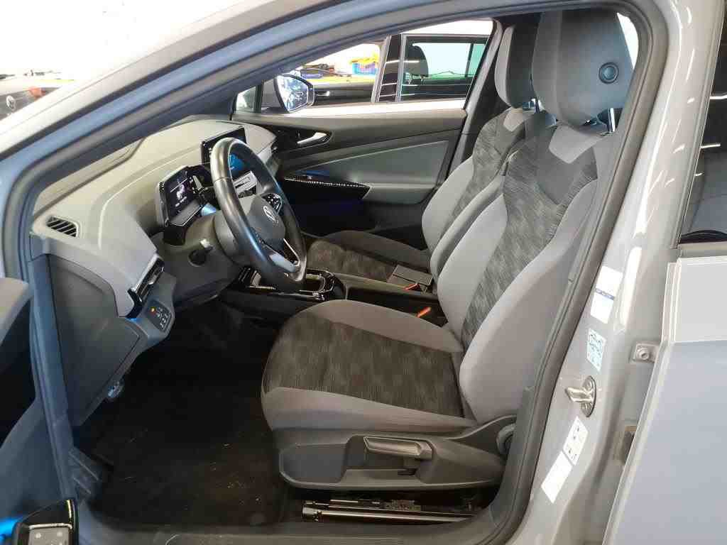 Volkswagen ID.4 Pro Performance NAVI KLIMAAUT LED SHZ PDC 6