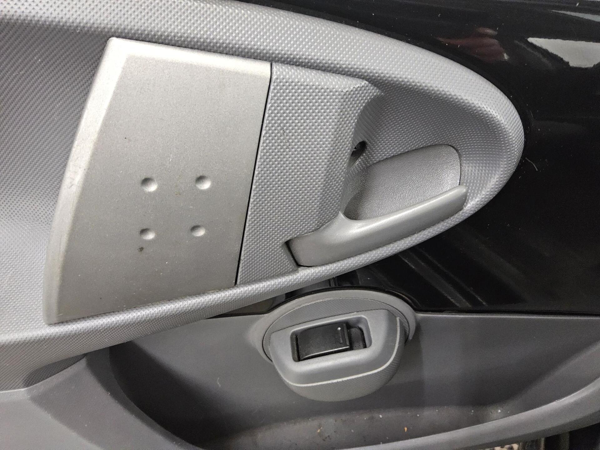 Citroën C1 1.0 Style Klima CD-Player 9