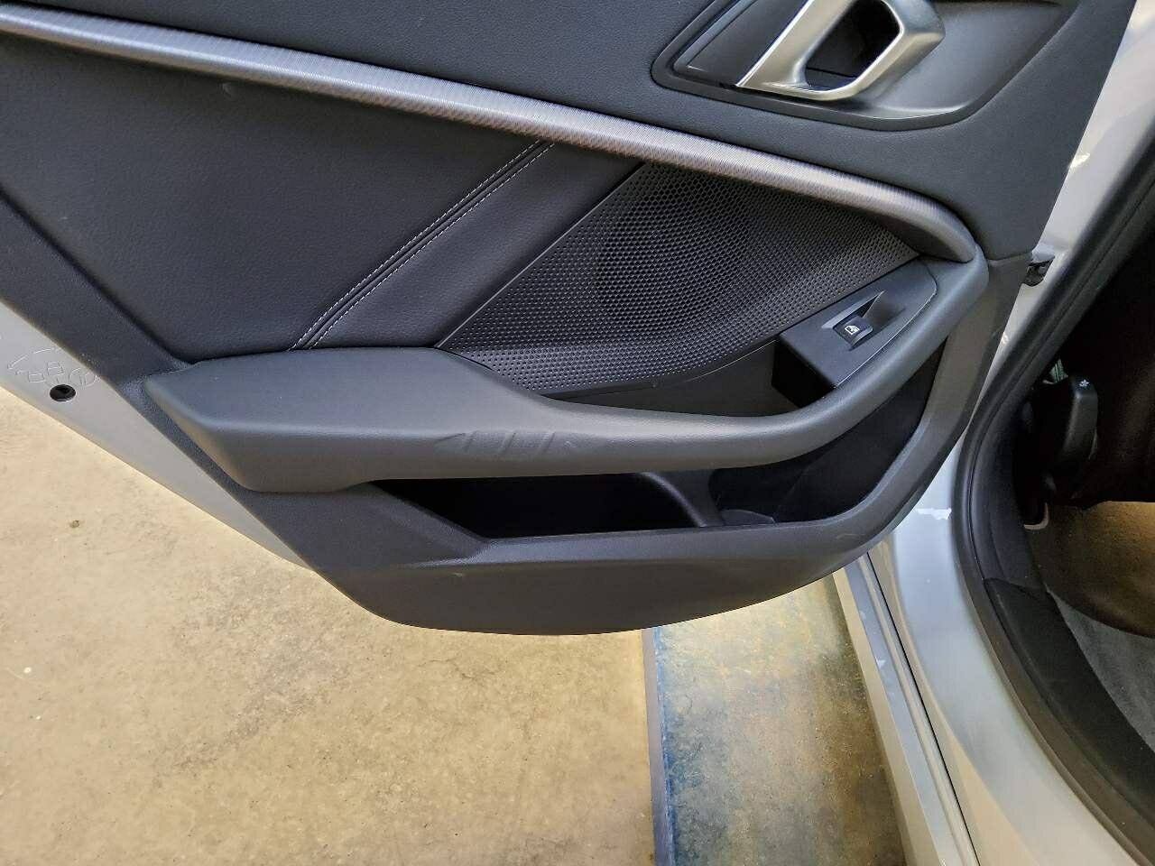 BMW 118dA Sport-Line Navi LED Pano LC prof. 6