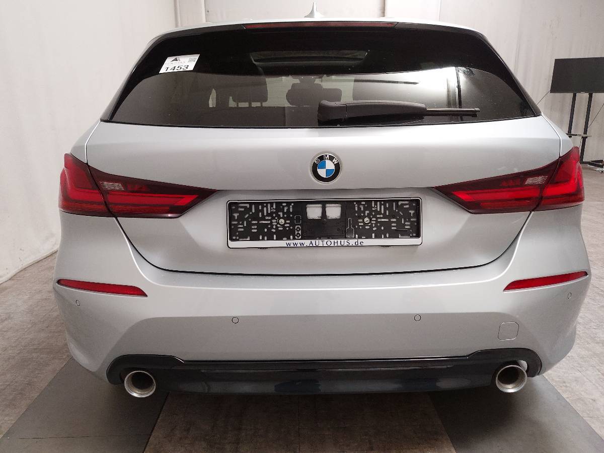 BMW 118d Sport-Line Navi LED Pano LC prof. 6