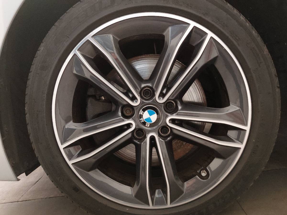 BMW 118d Sport-Line Navi LED Pano LC prof. 8