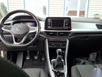 Volkswagen VW T-Roc 1.0 TSI Life LED DC AHK Sthzg PDC 5