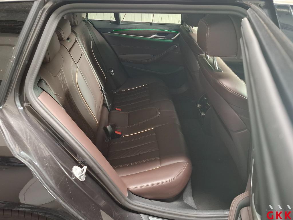BMW 530iA Touring Luxury-Line Navi LED LC-Pro HuD 7