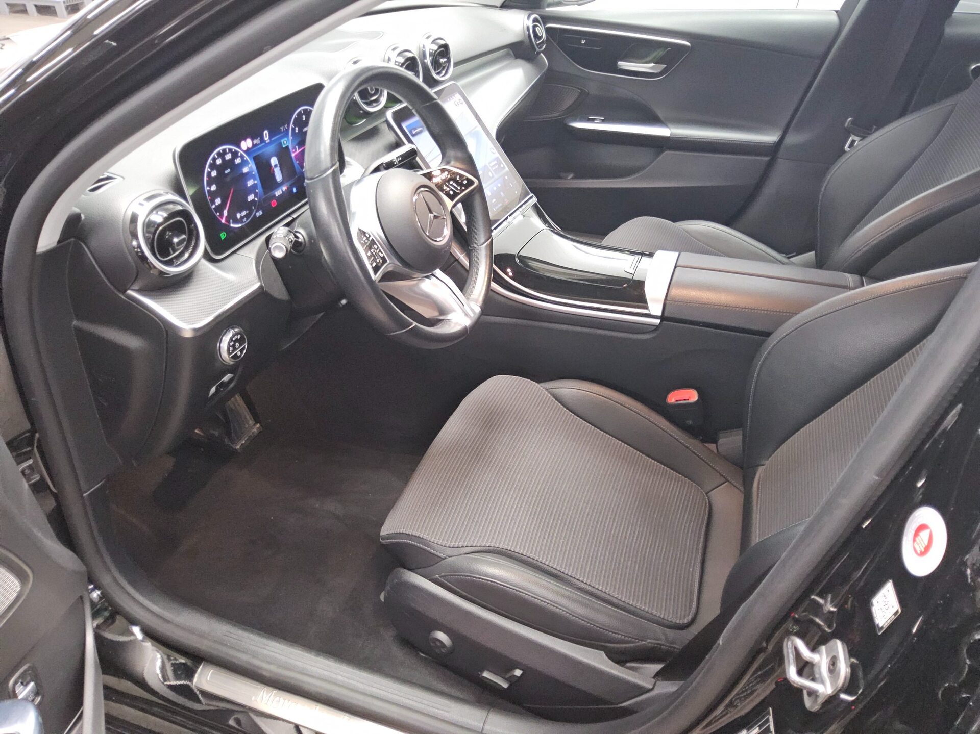 Mercedes-Benz C 200 T d Avantgarde Navi LED RFK AHK Distronic+ 8