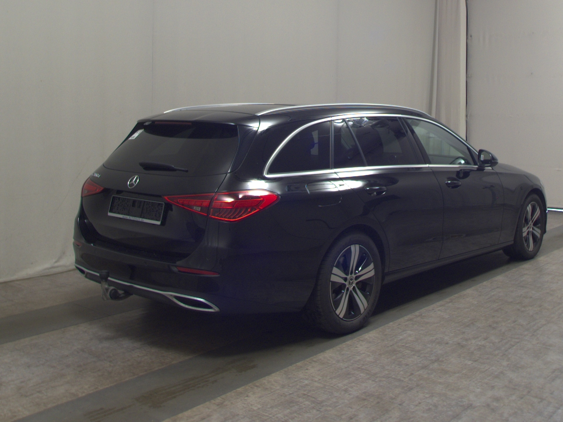 Mercedes-Benz C 200 T d Avantgarde Navi LED RFK AHK Distronic+ 4