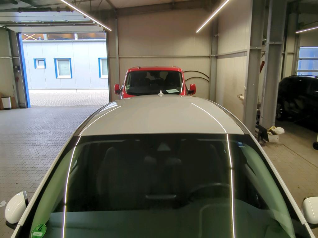 Ford Kuga 1.5 EB Cool&Connect NAVI LED SHZ PDC 9