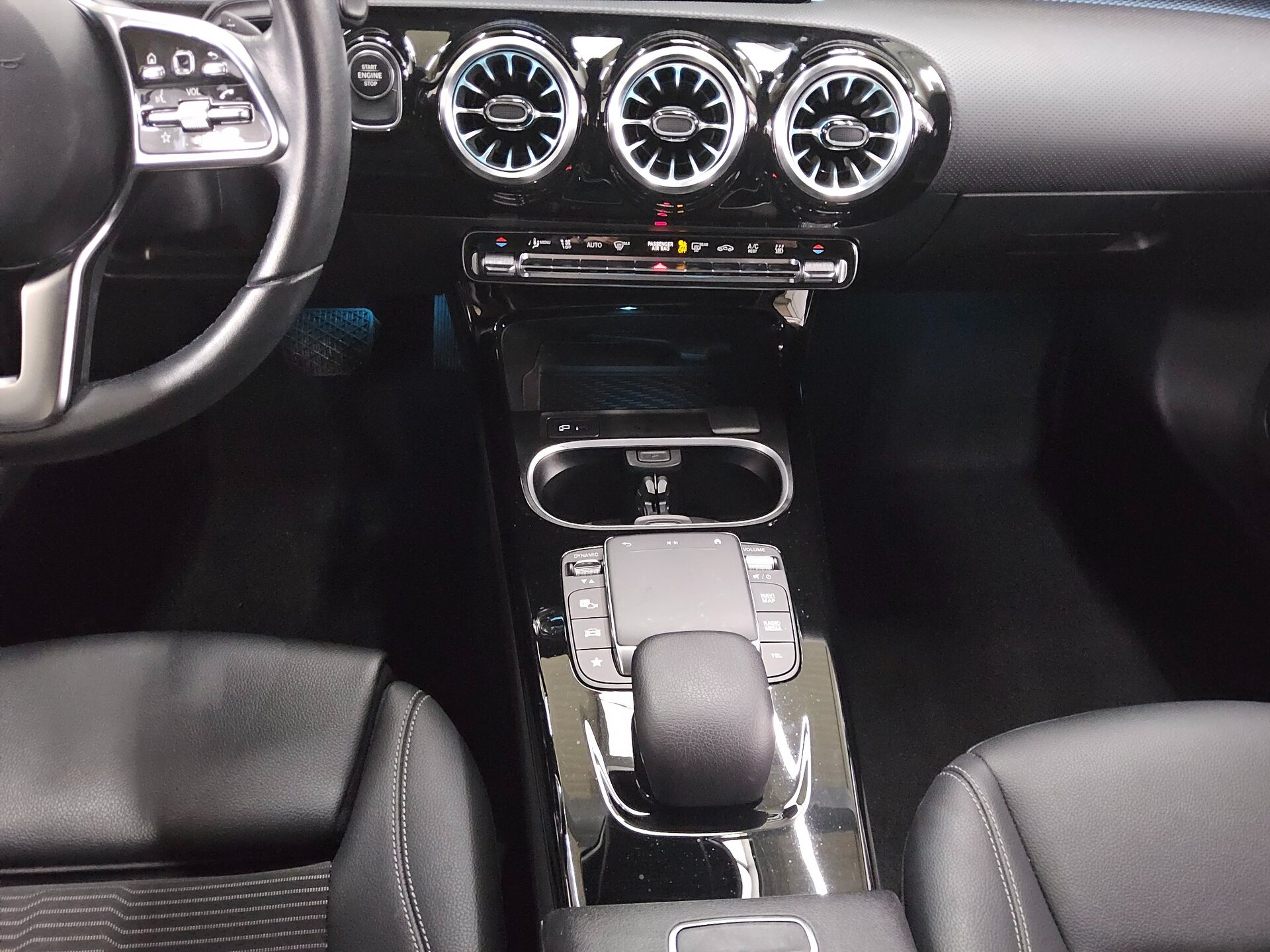Mercedes-Benz A 250 e Progressive Navi LED Shz Pano HuD Sound 360° 6