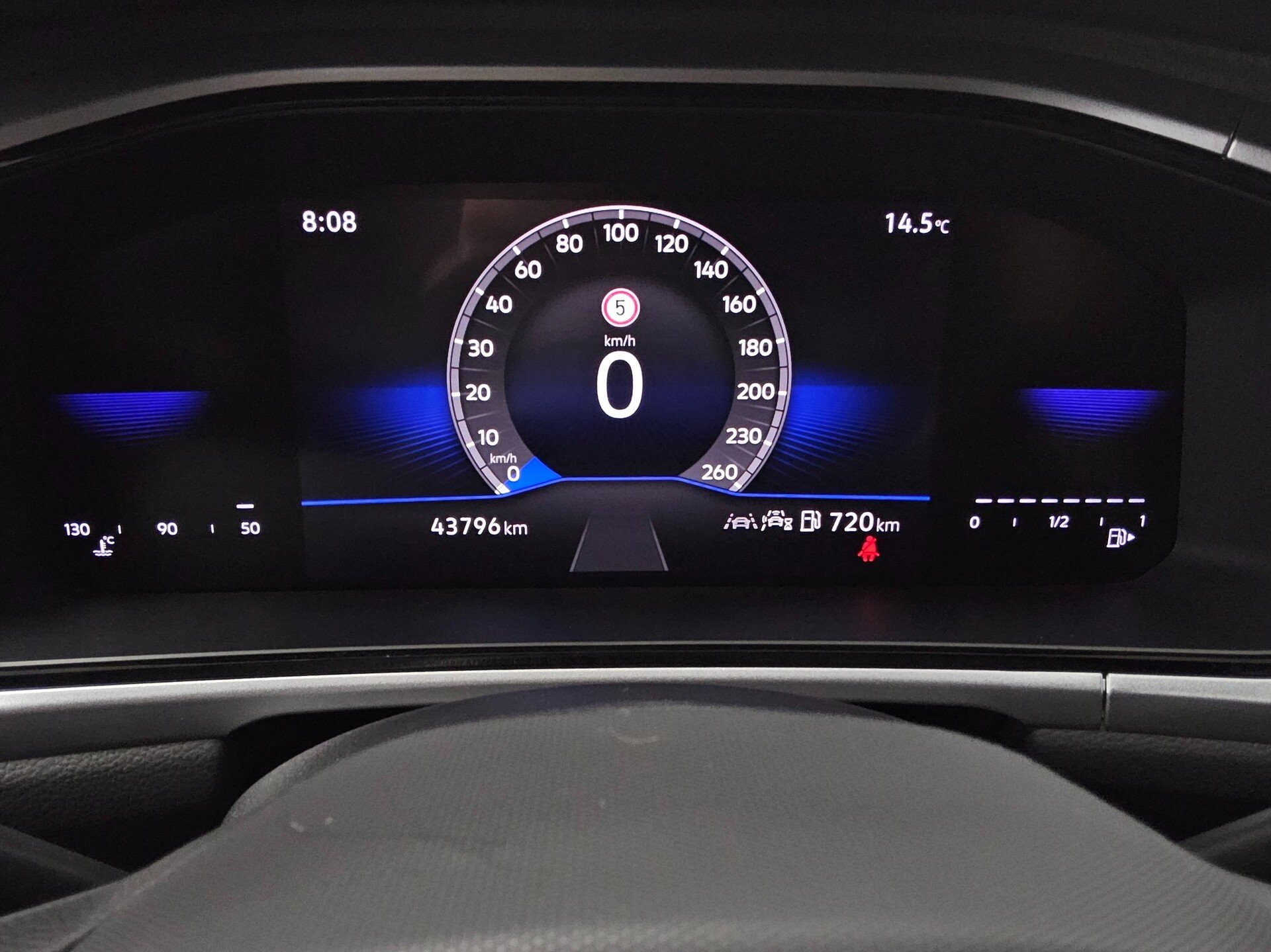 Volkswagen T-Roc 1.0 TSI Life LED DC PDC Shz BT DAB 8