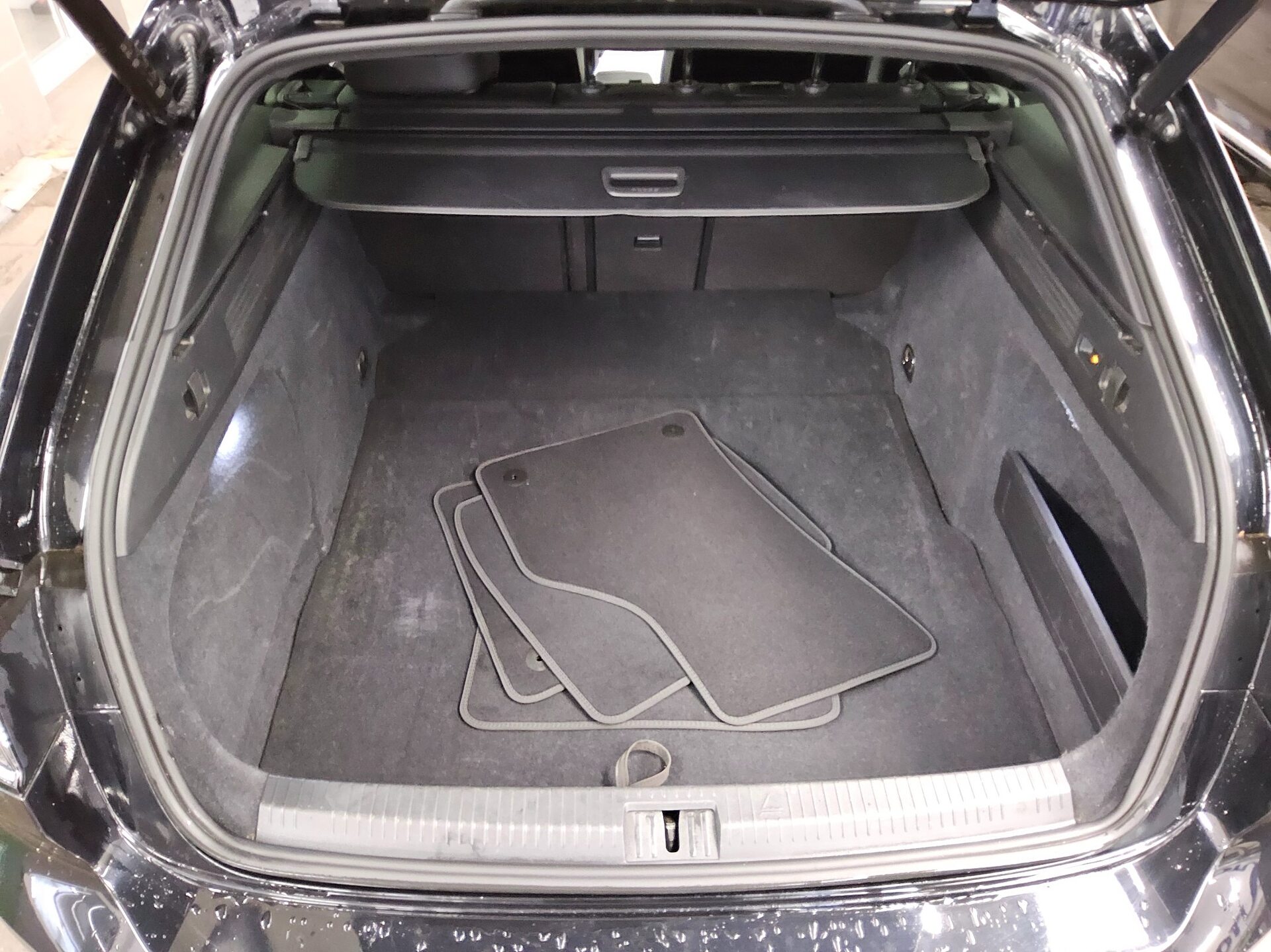 Volkswagen Arteon SB 2.0 TDI 4M Elegance Leder Navi LED RfK 12