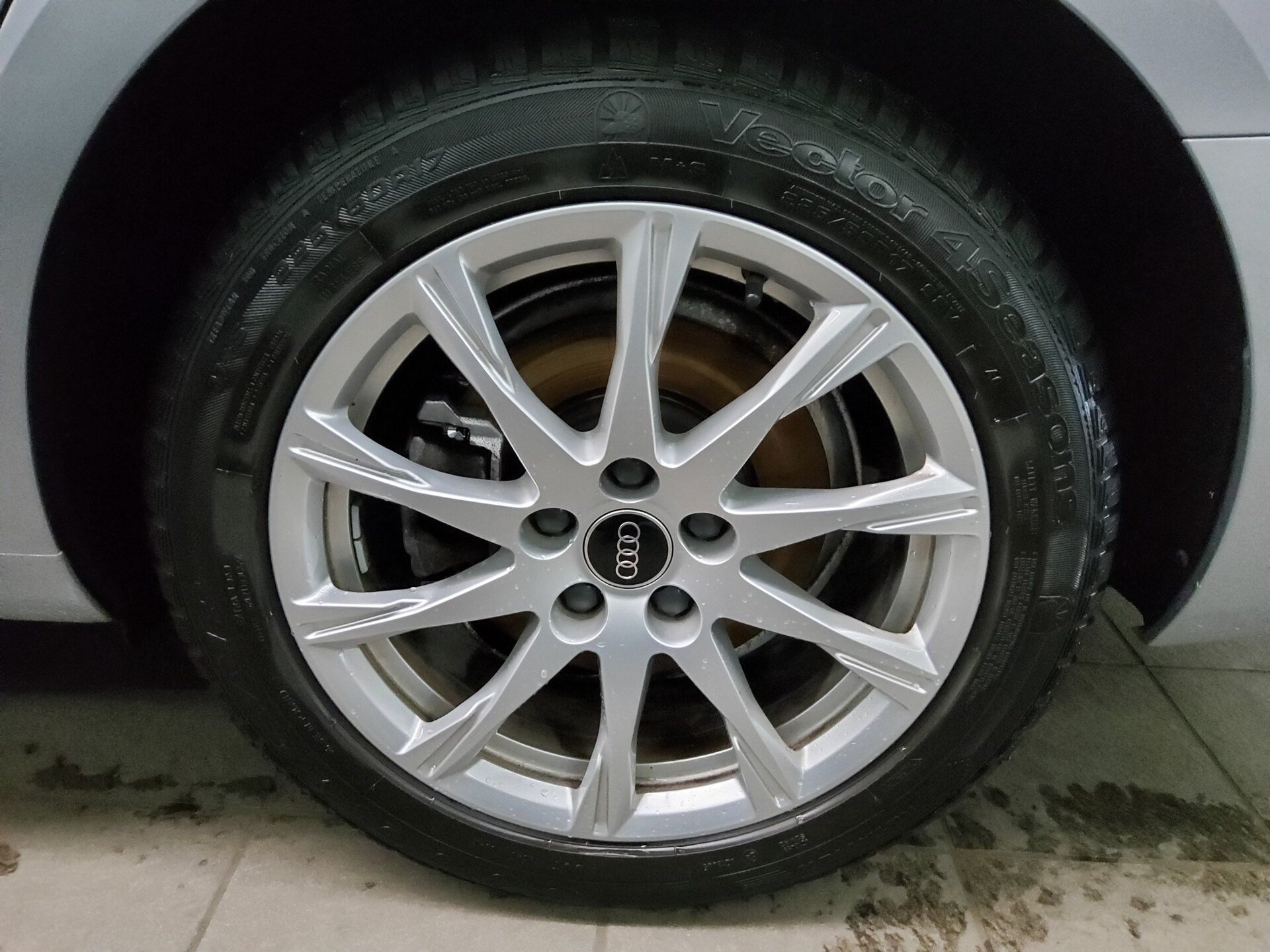 Audi A4 40 TDI advanced Leder Navi LED Virtual 11