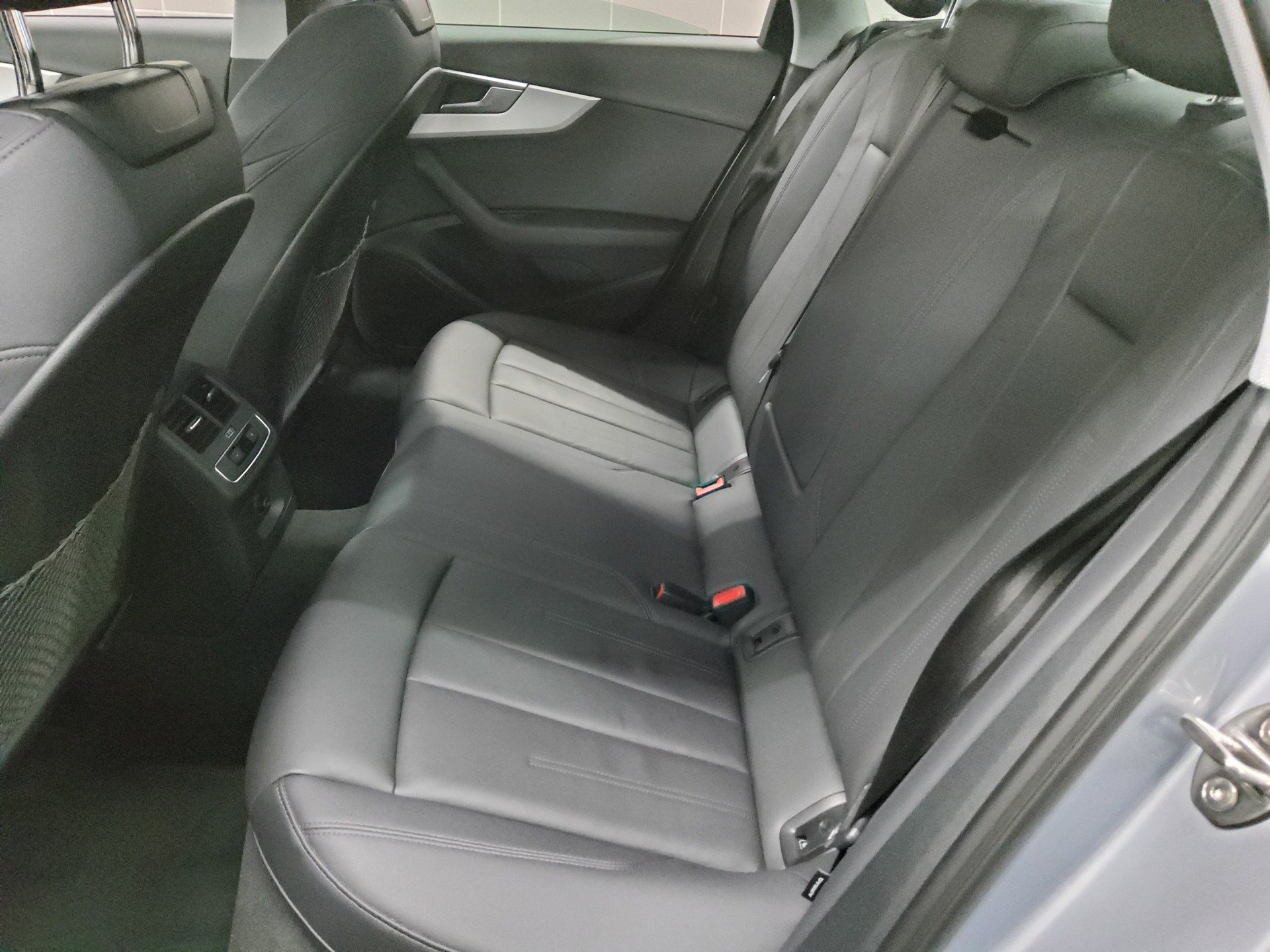 Audi A4 40 TDI advanced Leder Navi LED Virtual 13