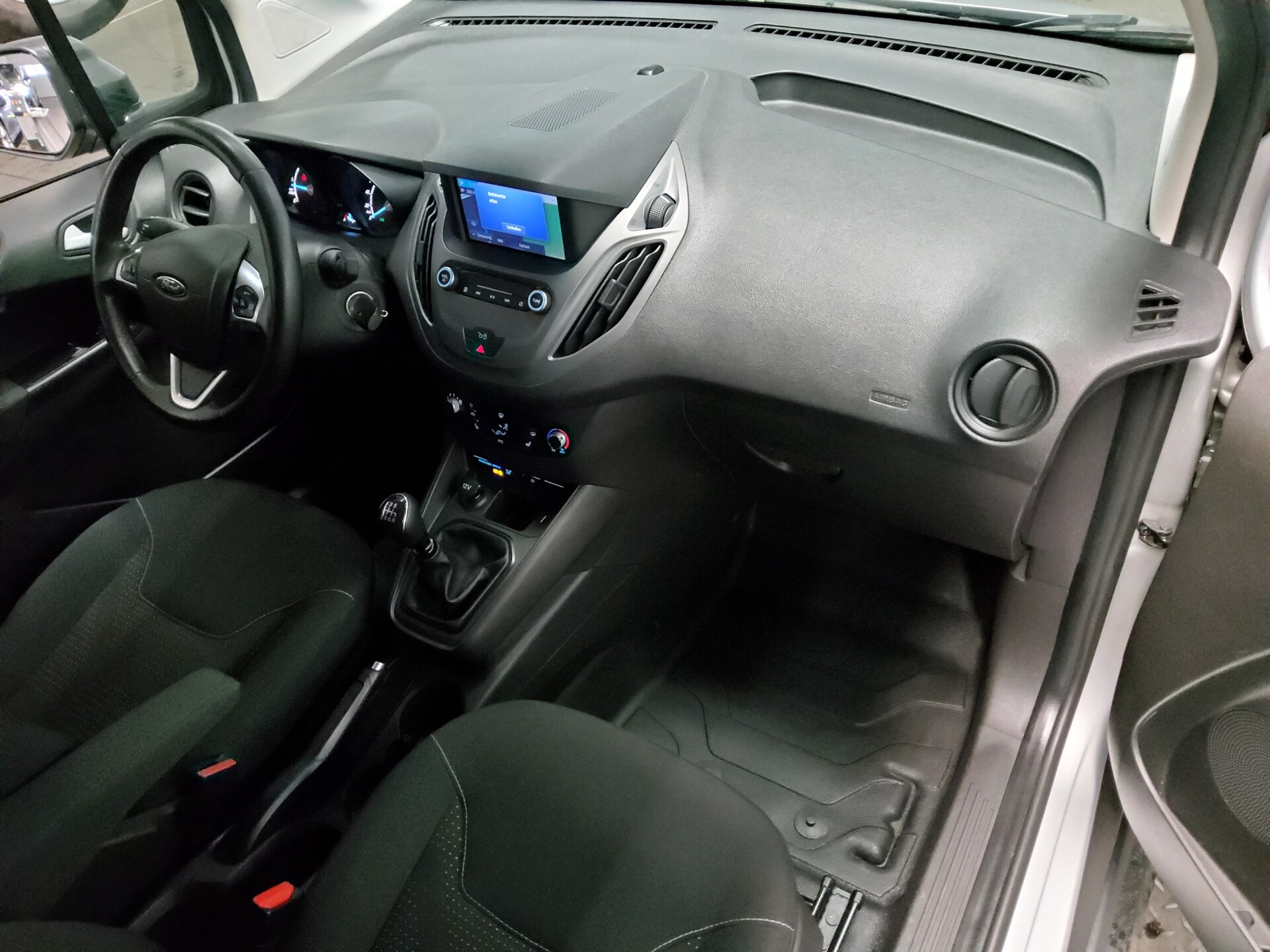 Ford Transit Courier 1.5 TDCI Trend Navi Klima PDC 5