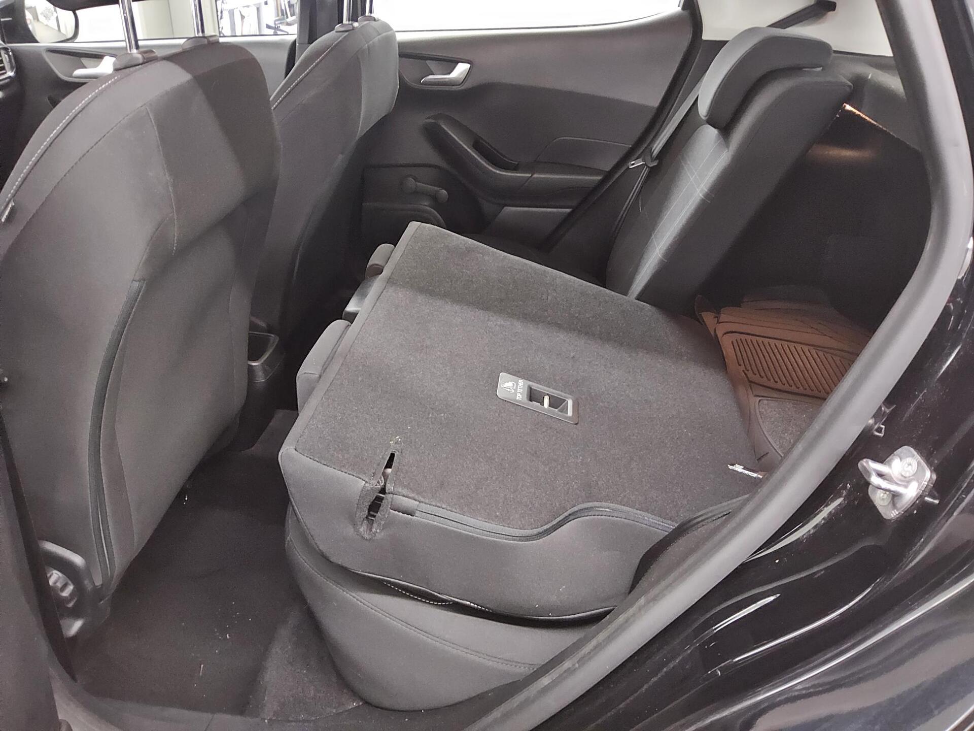 Ford Fiesta 1.1 Cool&Connect RFK Shz 12