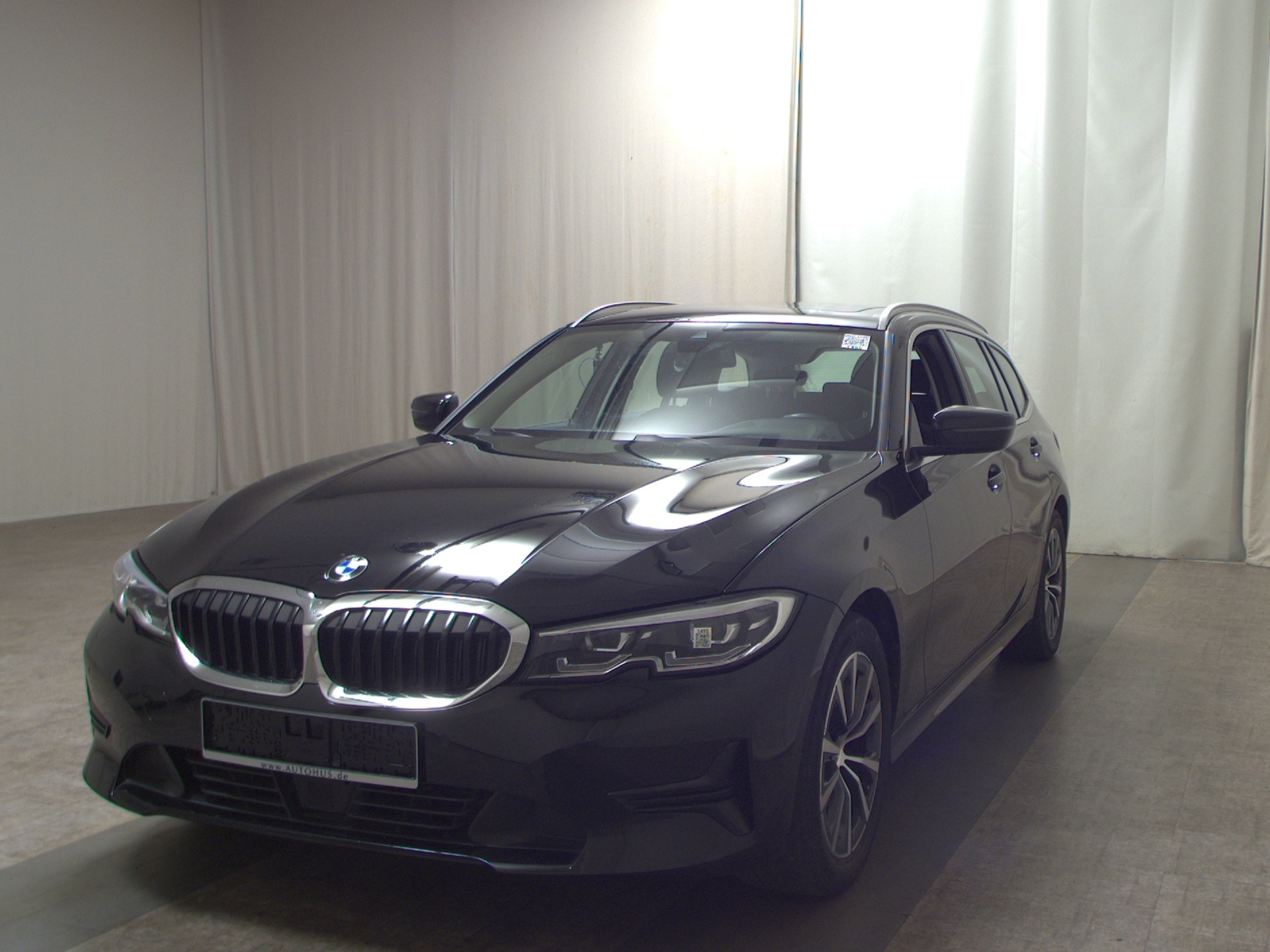 BMW 320d Touring xDr Advantage LC PRO AHK RFK PANO 2
