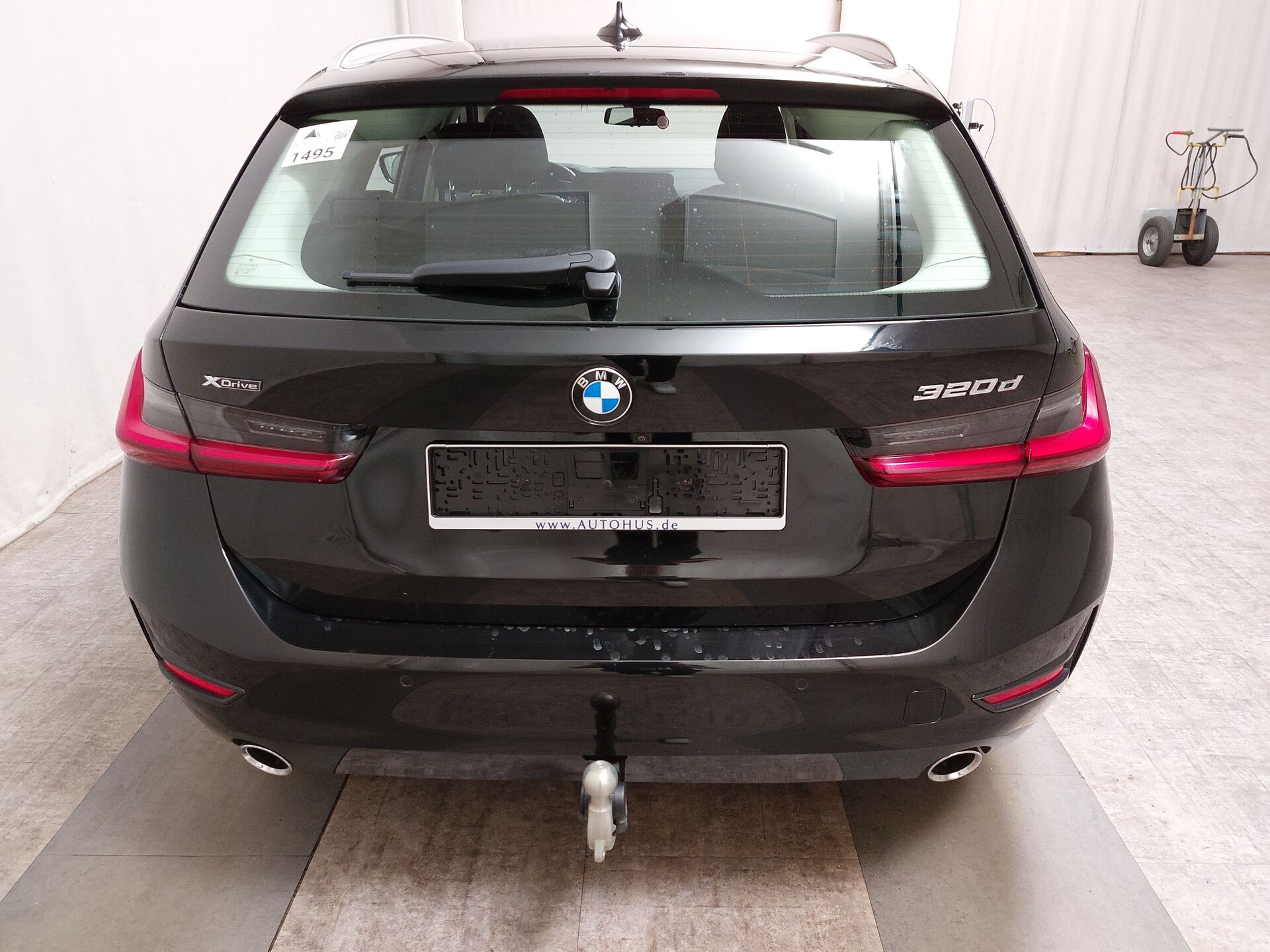 BMW 320d Touring xDr Advantage LC PRO AHK RFK PANO 6