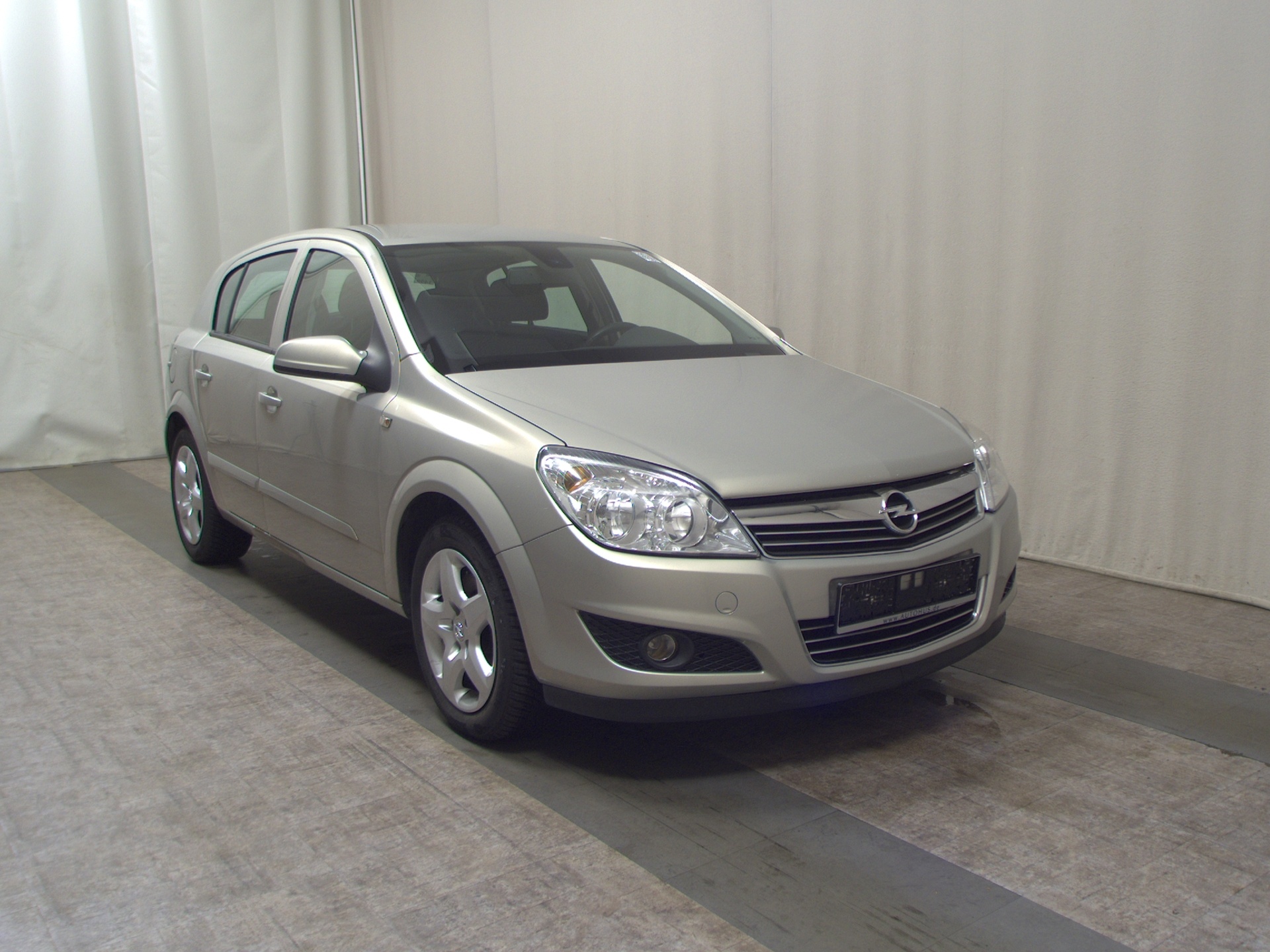 Opel Astra 1.9 CDTI Edition Automatik PDC Tempomat 3