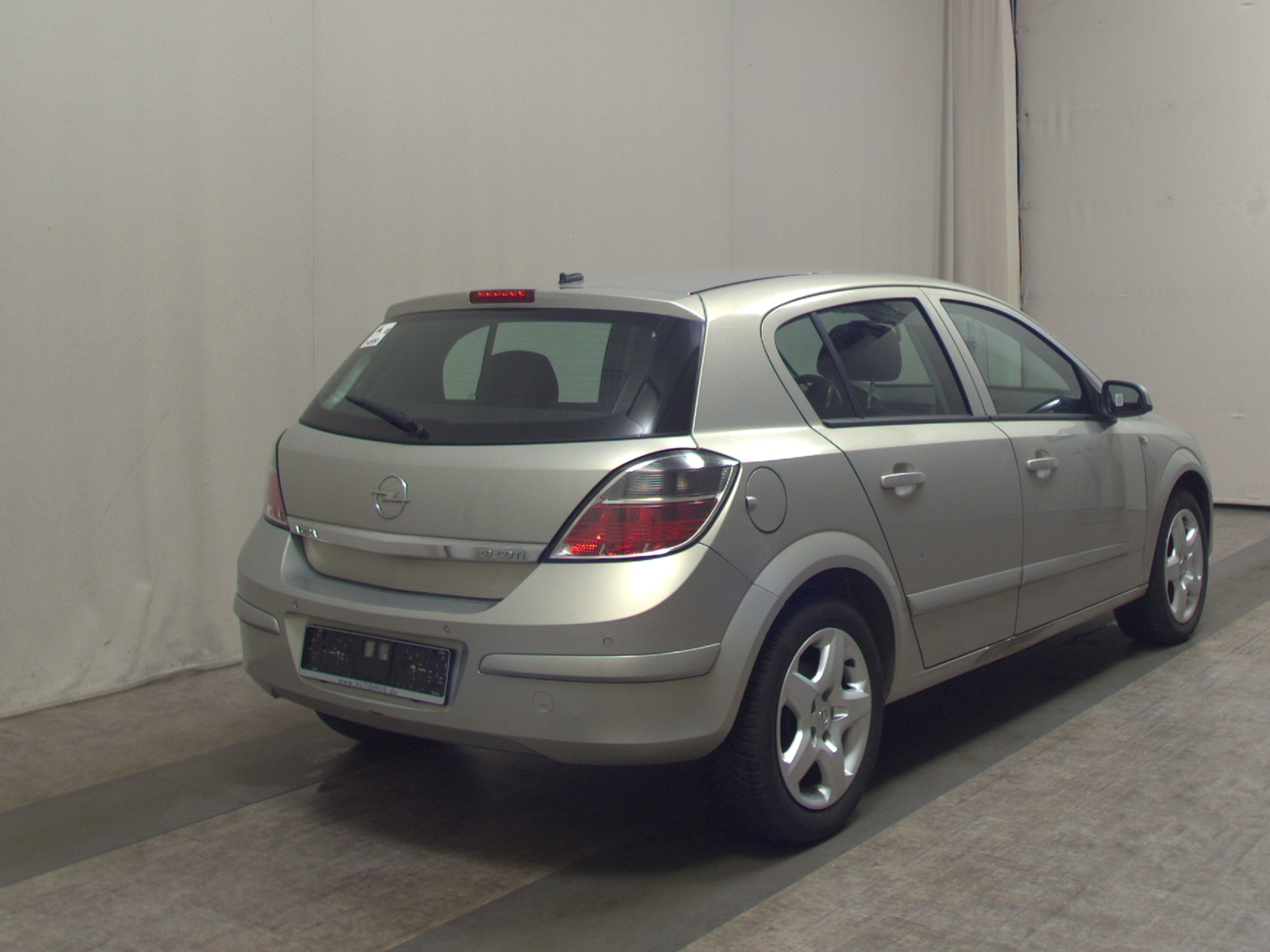 Opel Astra 1.9 CDTI Edition Automatik PDC Tempomat 4