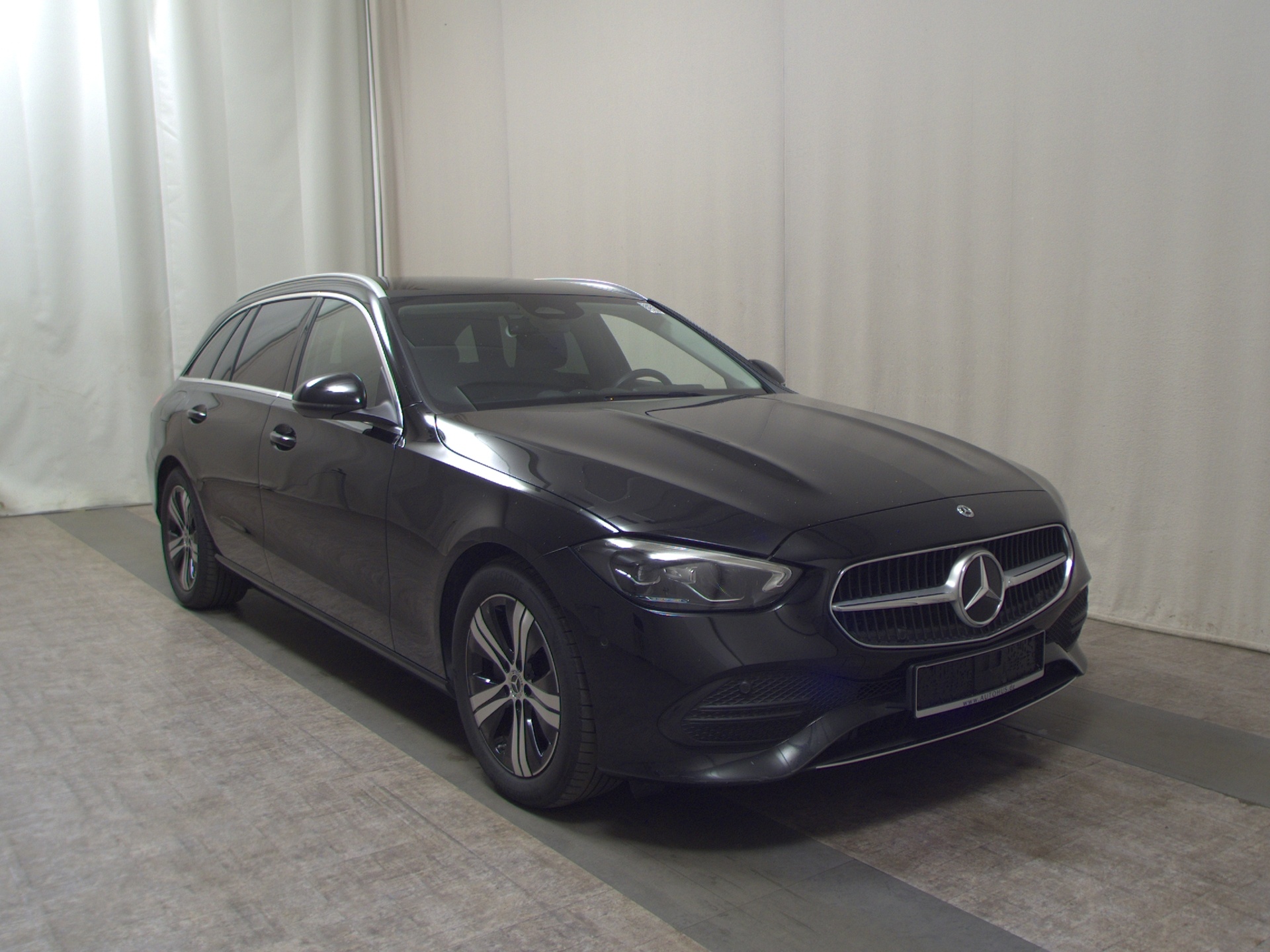 Mercedes-Benz C 220 T d Avantgarde LEDER NAVI LED PDC 3