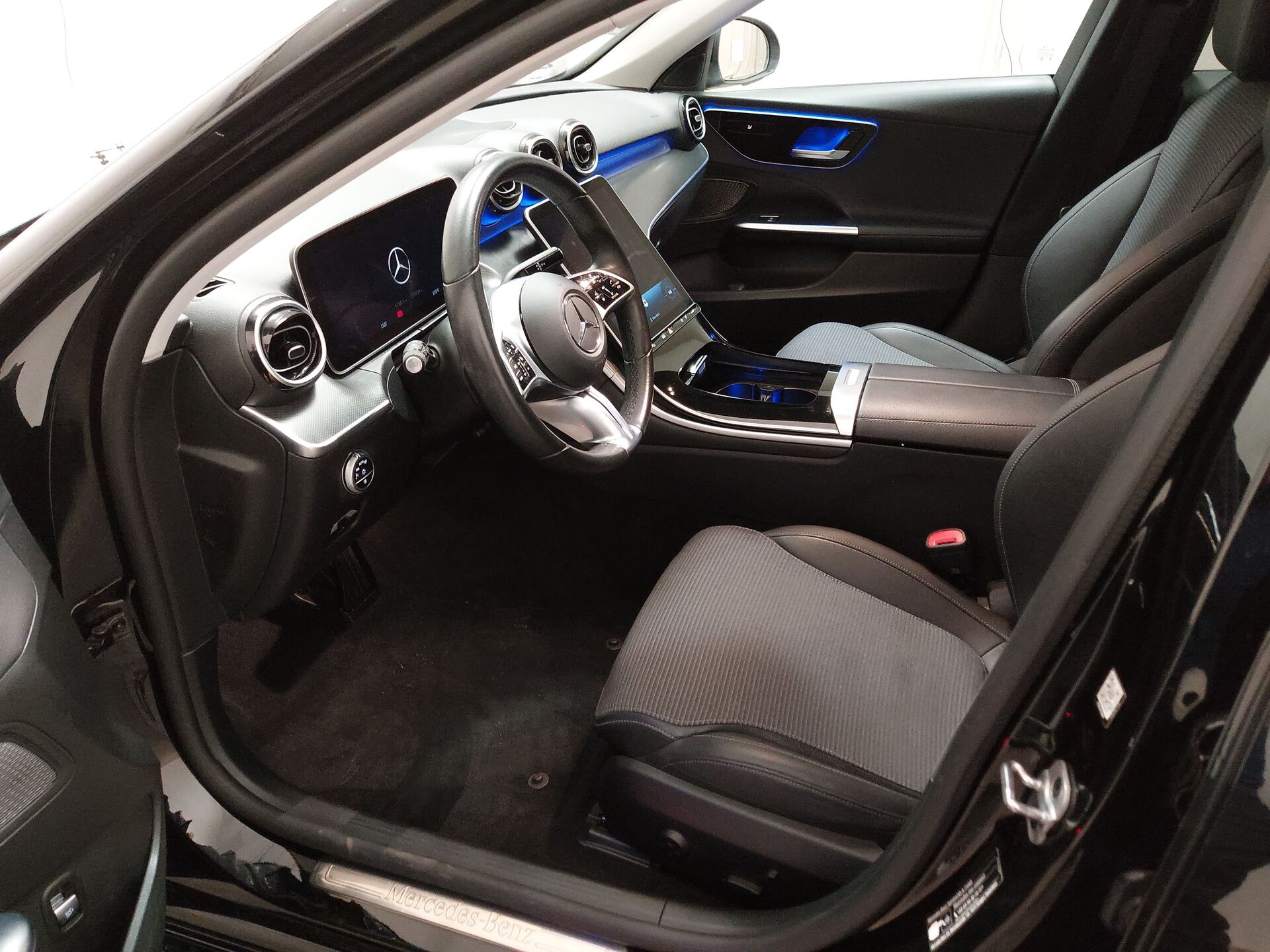 Mercedes-Benz C 220 T d Avantgarde LEDER NAVI LED PDC 12
