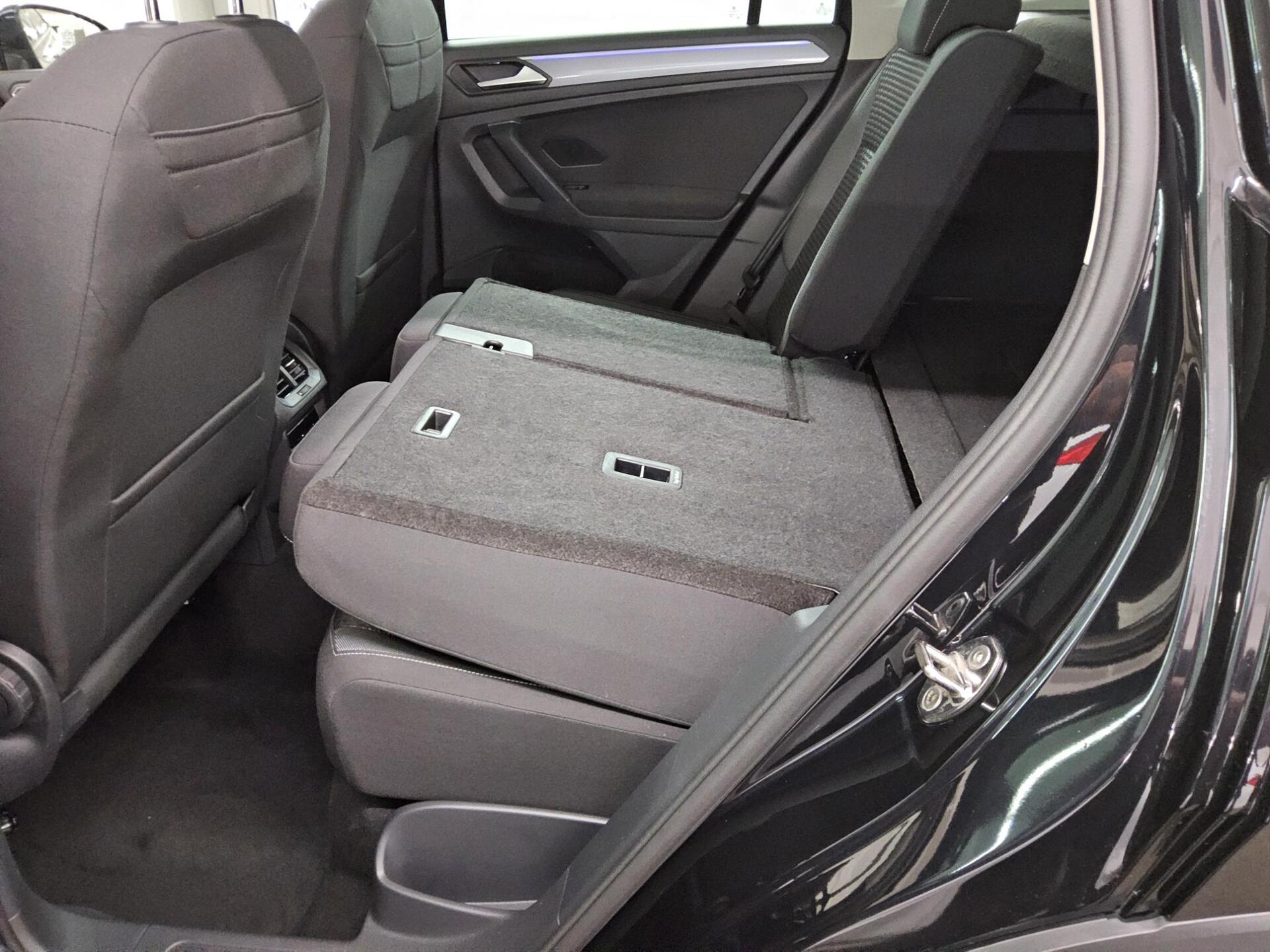 Volkswagen Tiguan 2.0 TDI Active Navi LED Pano RFK Sthzg 13