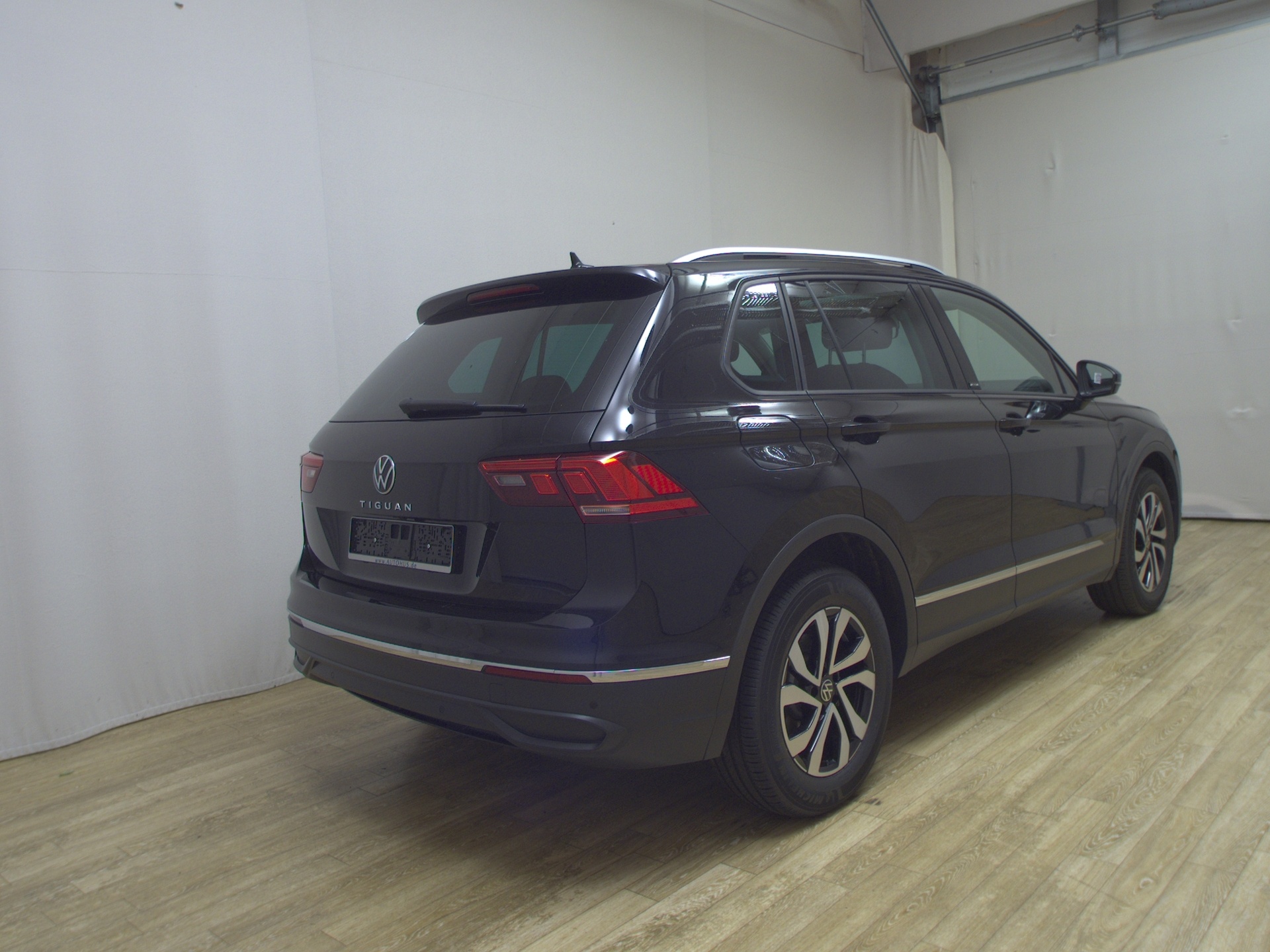Volkswagen Tiguan 2.0 TDI Active Navi LED Pano RFK Sthzg 4