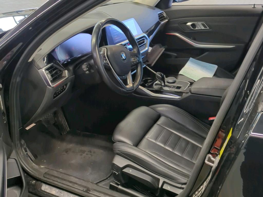 BMW 320dA xDr Sport-Line NAVI LED LEDER SHZ PDC 5