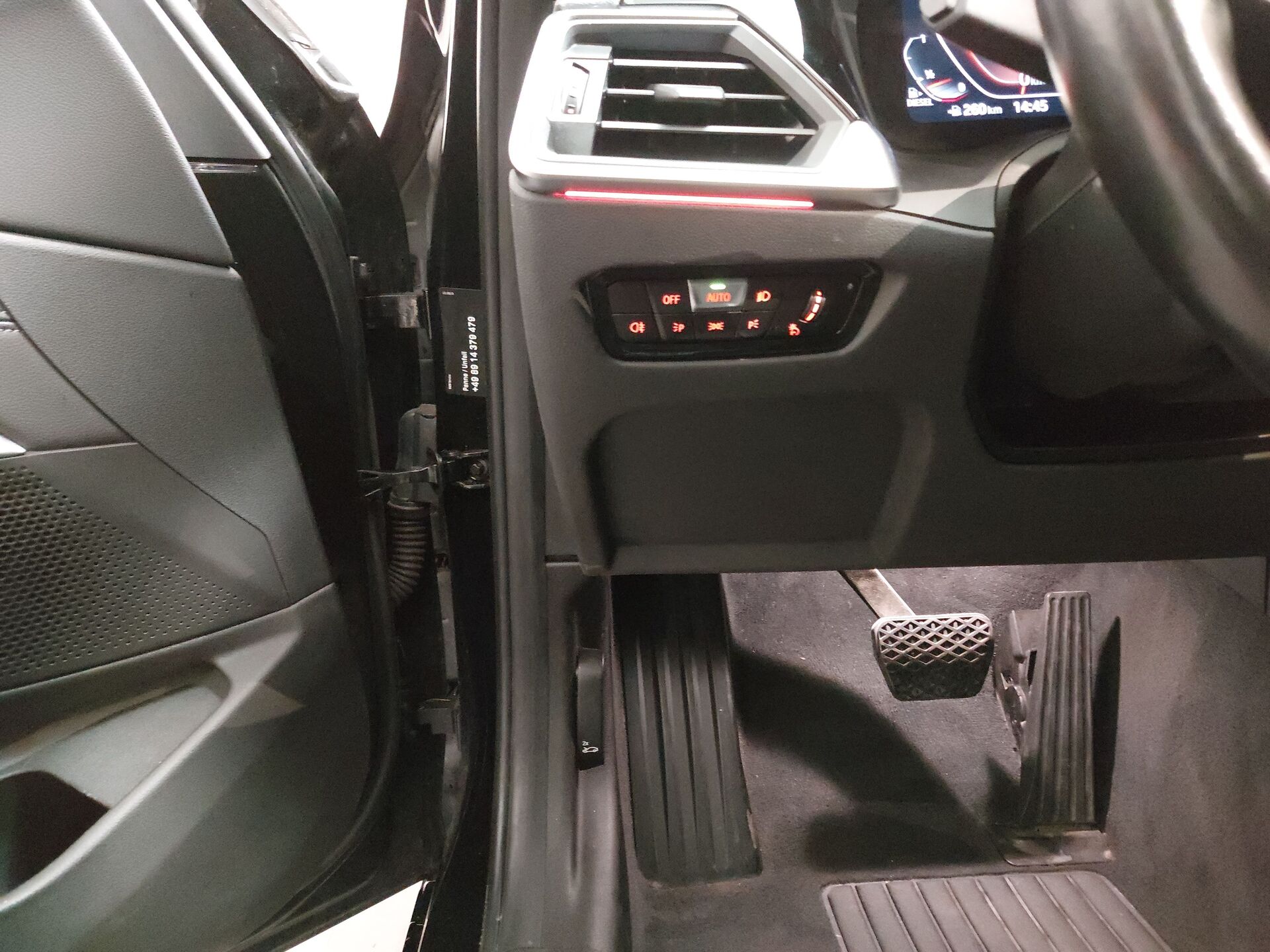 BMW 320d xDr Sport-Line LEDER NAVI LC PRO LED 9