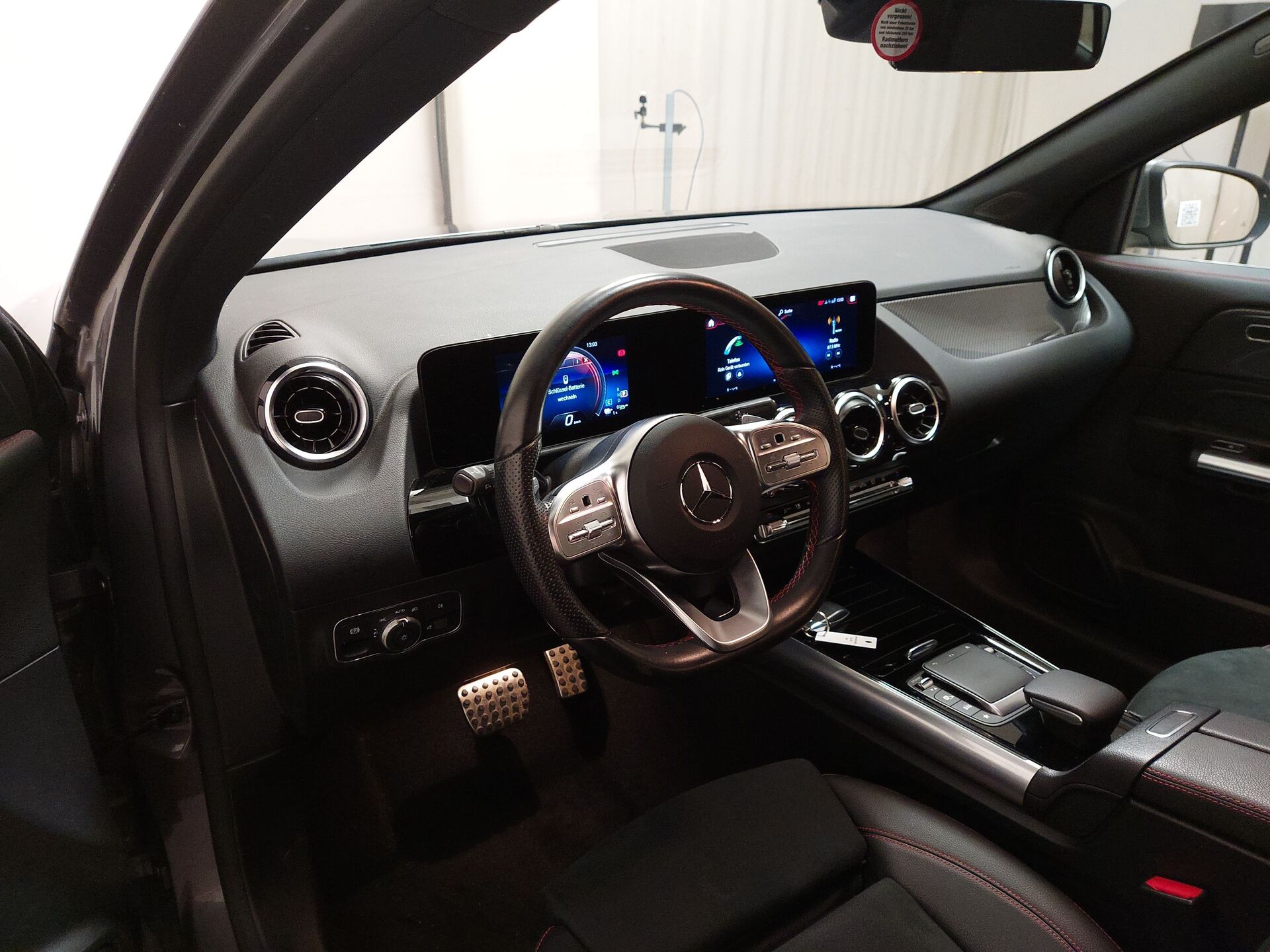 Mercedes-Benz 250 e AMG-Line NAVI SPORTSITZE KLIMAAUT LED RADIO 8