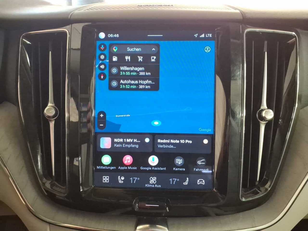 Volvo XC60 B4 NAVI KLIMAAUT LED RADIO TEMPO 9