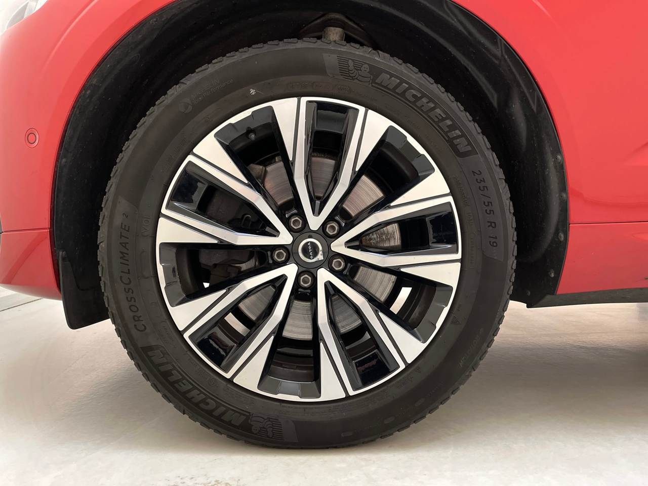 Volvo XC60 B4 NAVI KLIMAAUT LED RADIO TEMPO 12