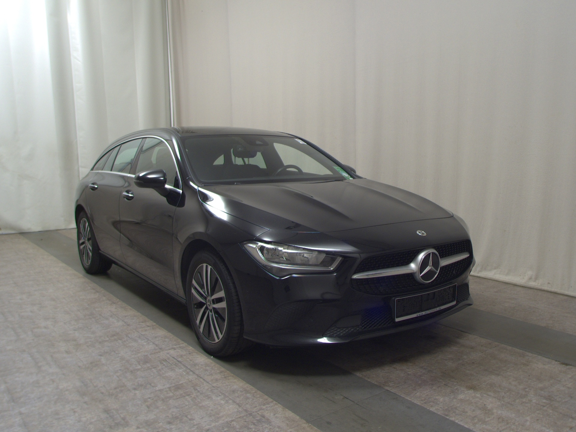 Mercedes-Benz CLA 200 SB d Navi MBUX Pano Sthzg 3