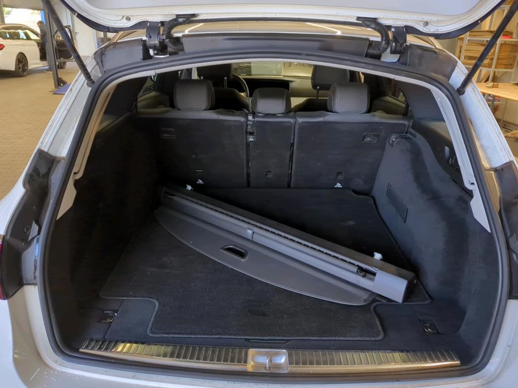 Mercedes-Benz E 220 T d Avantgarde 360° 12