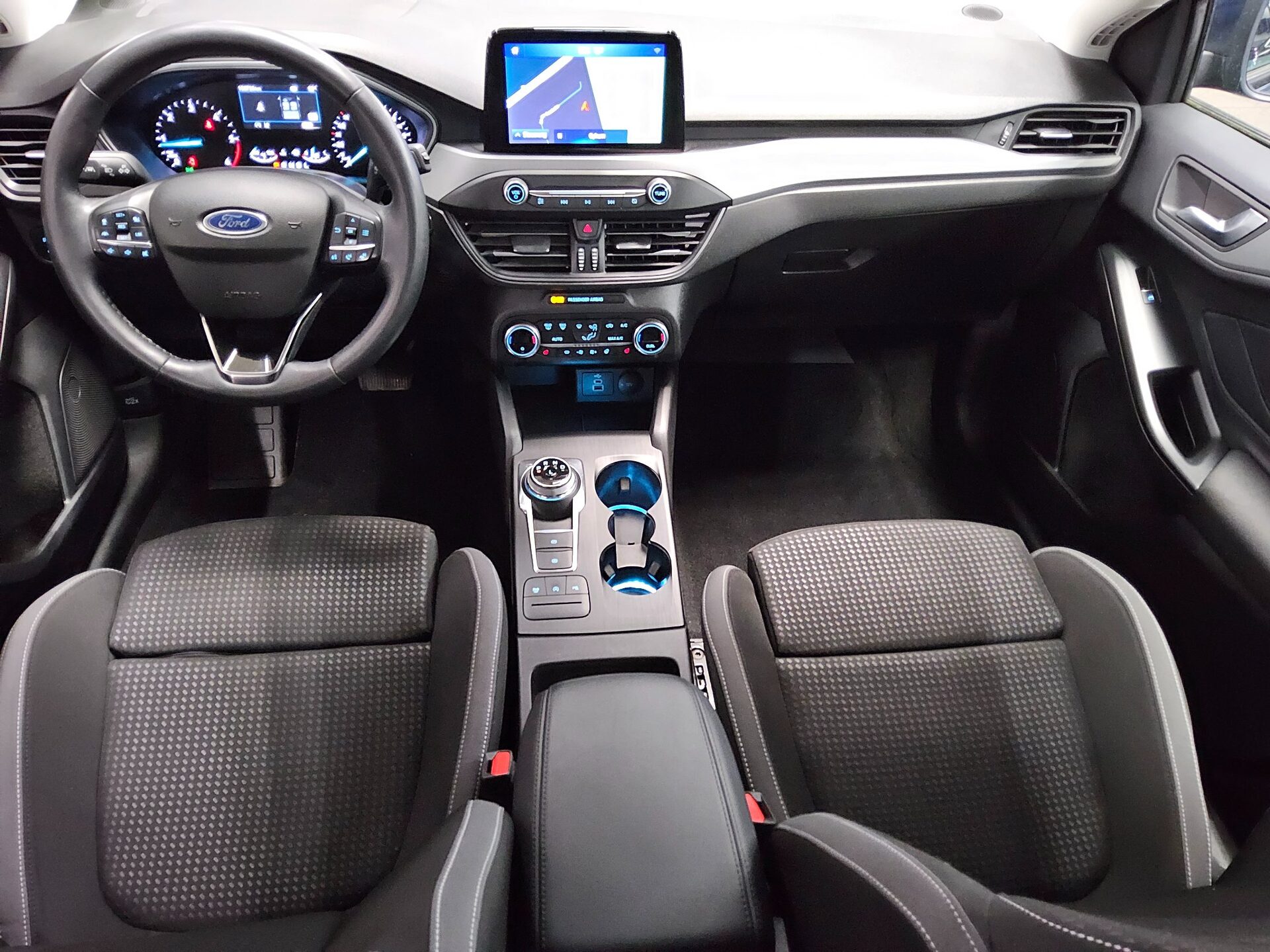 Ford Focus Turnier 1.5 EB Cool&Connect Navi LED PDC 5