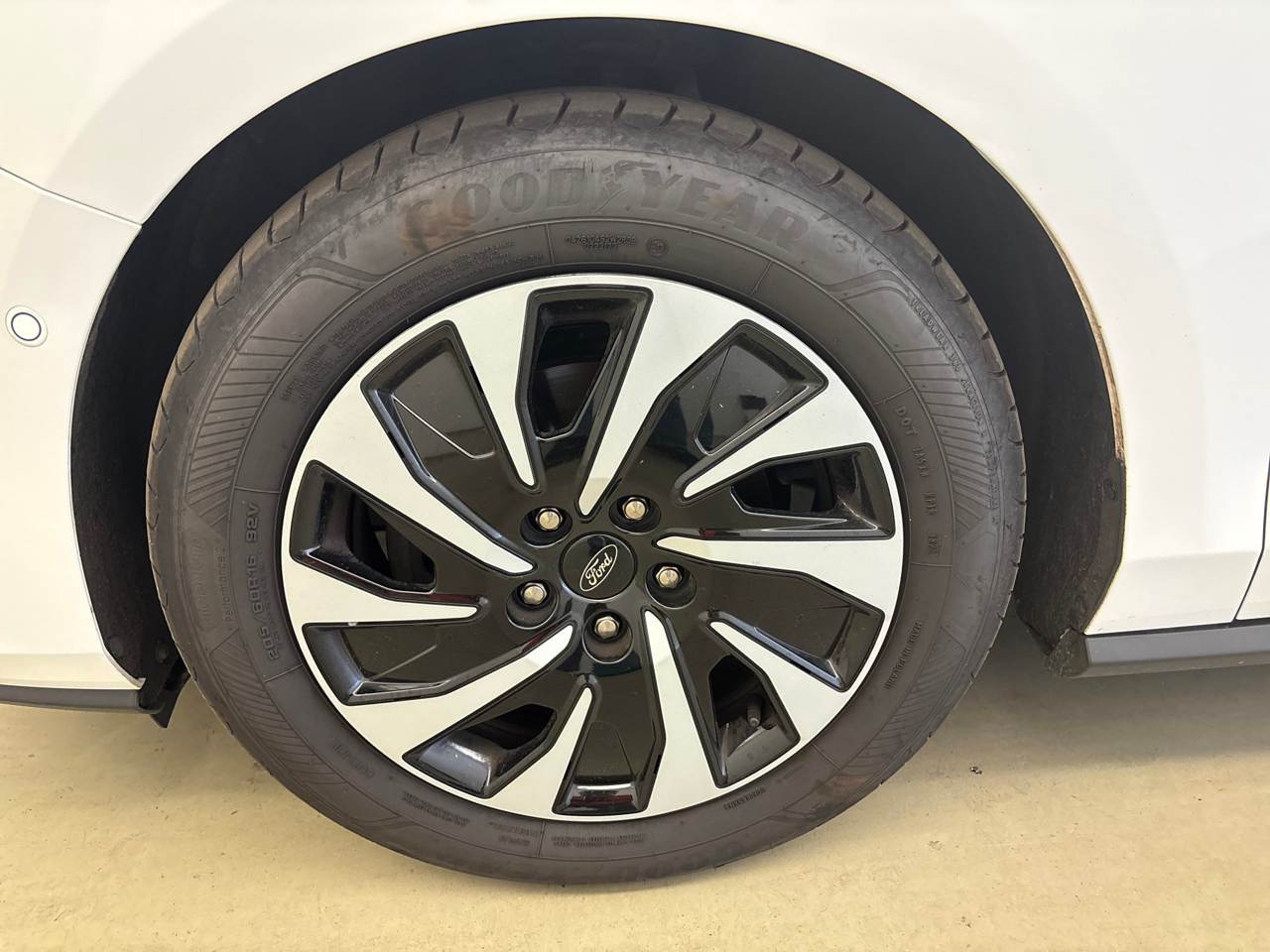Ford Focus Turnier 1.5 EB Titanium NAVI LED ERGO-SITZ SHZ PDC 10