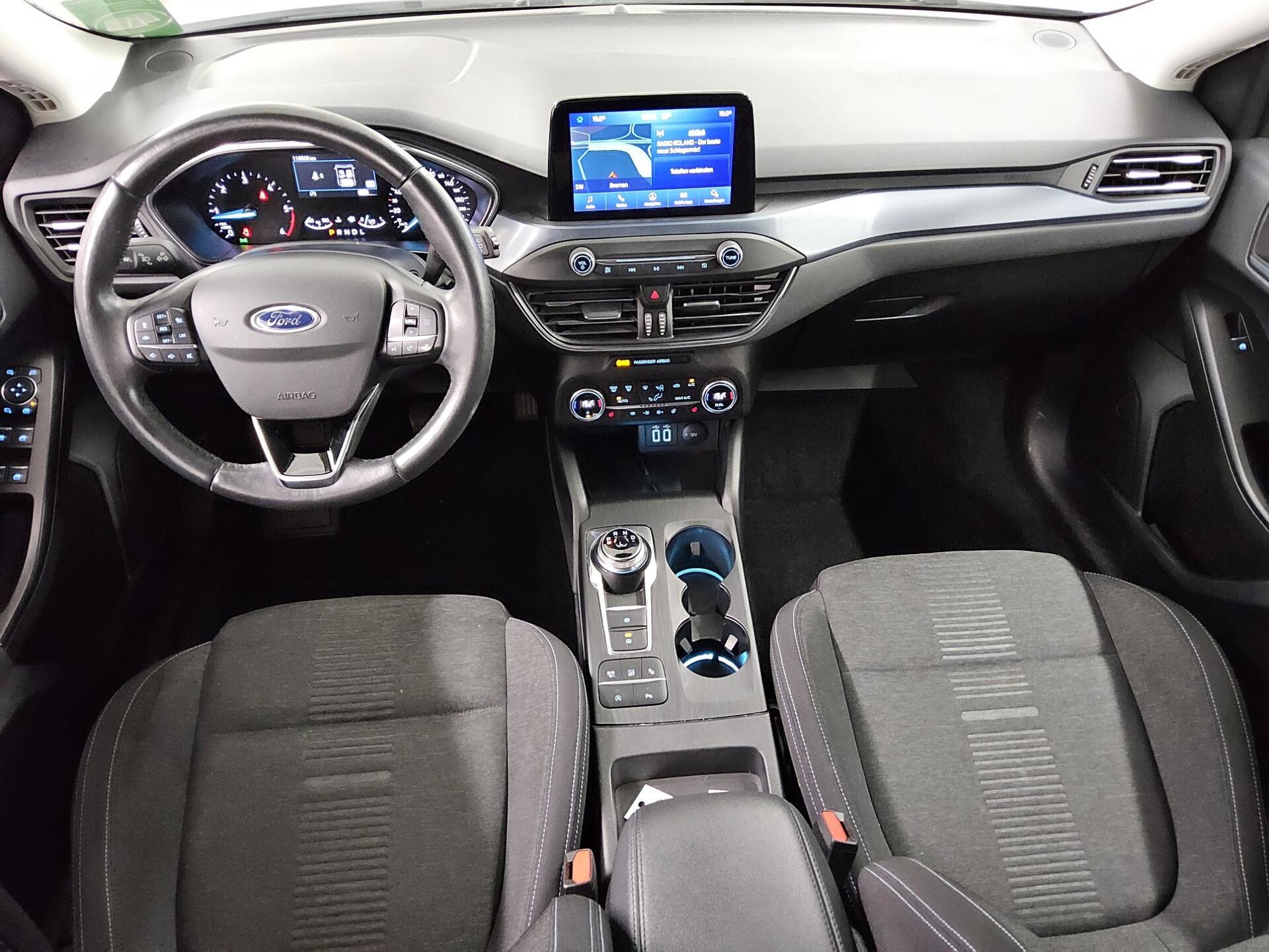 Ford Focus Turnier 1.5 EB Active Navi LED AHK RFK 5